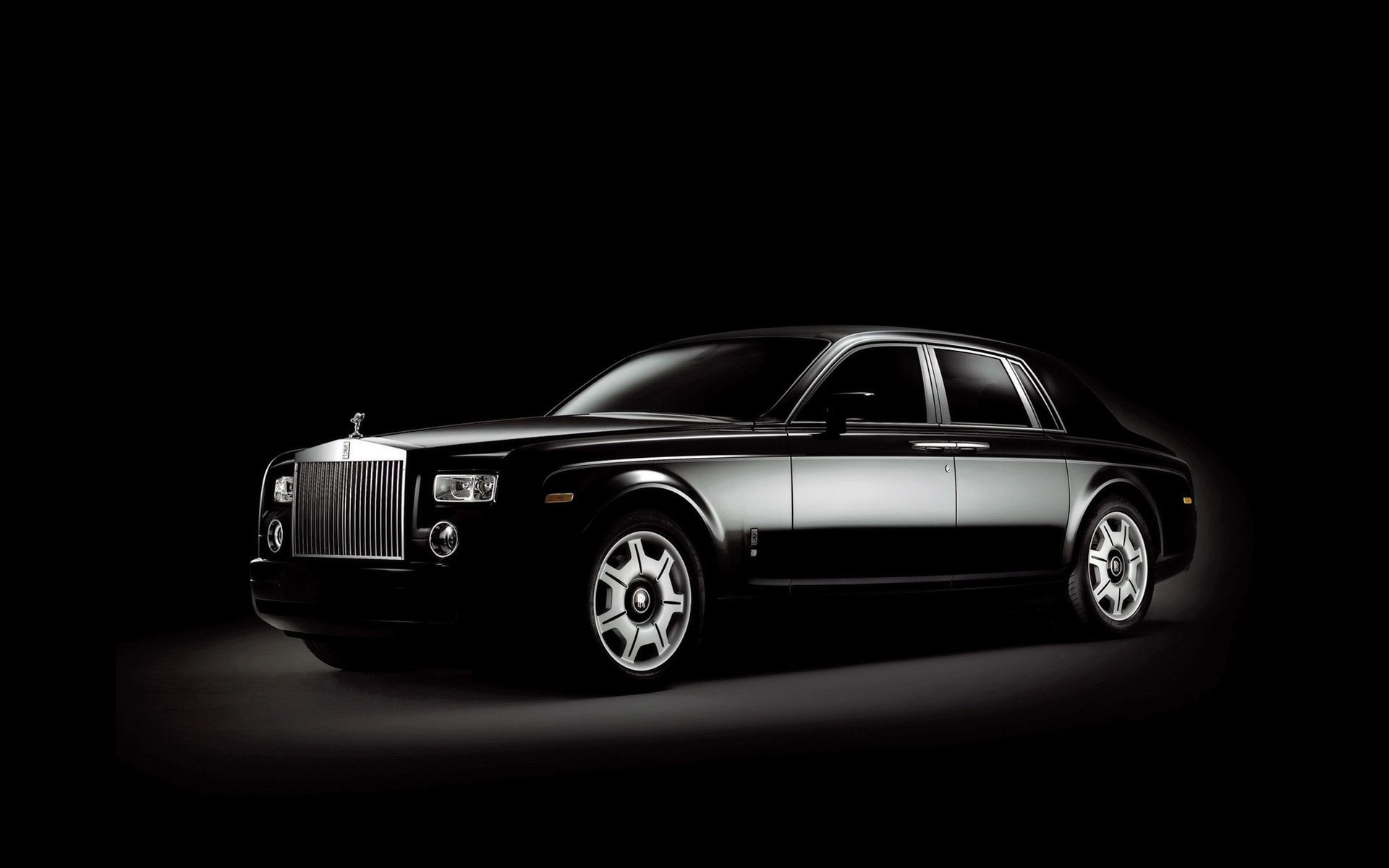 Rolls-Royce Phantom, Ultimate luxury vehicle, Timeless elegance, Iconic presence, 1920x1200 HD Desktop