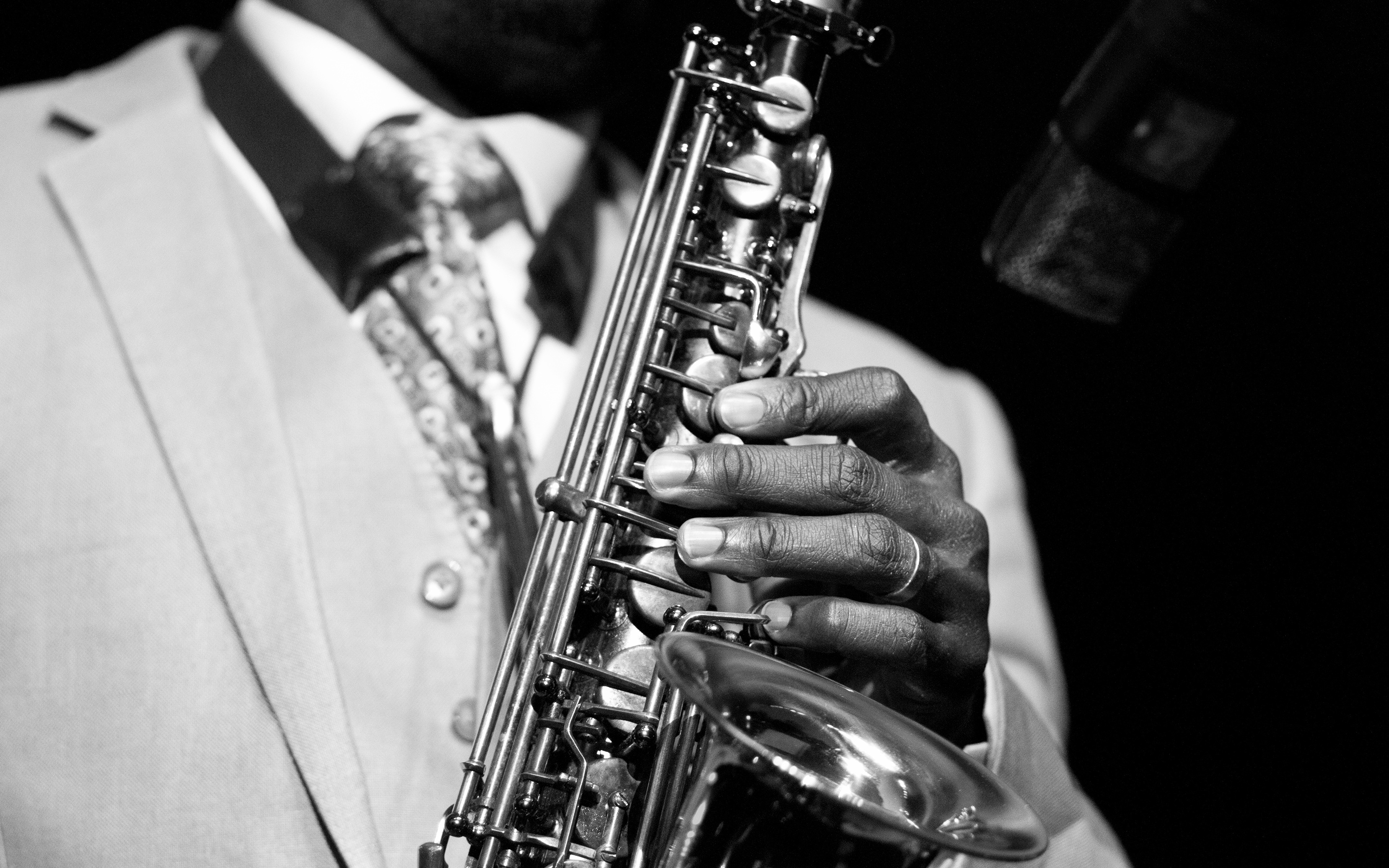Поставь джаз. Луи Армстронг саксофон. Современный джаз. Саксофон джаз.