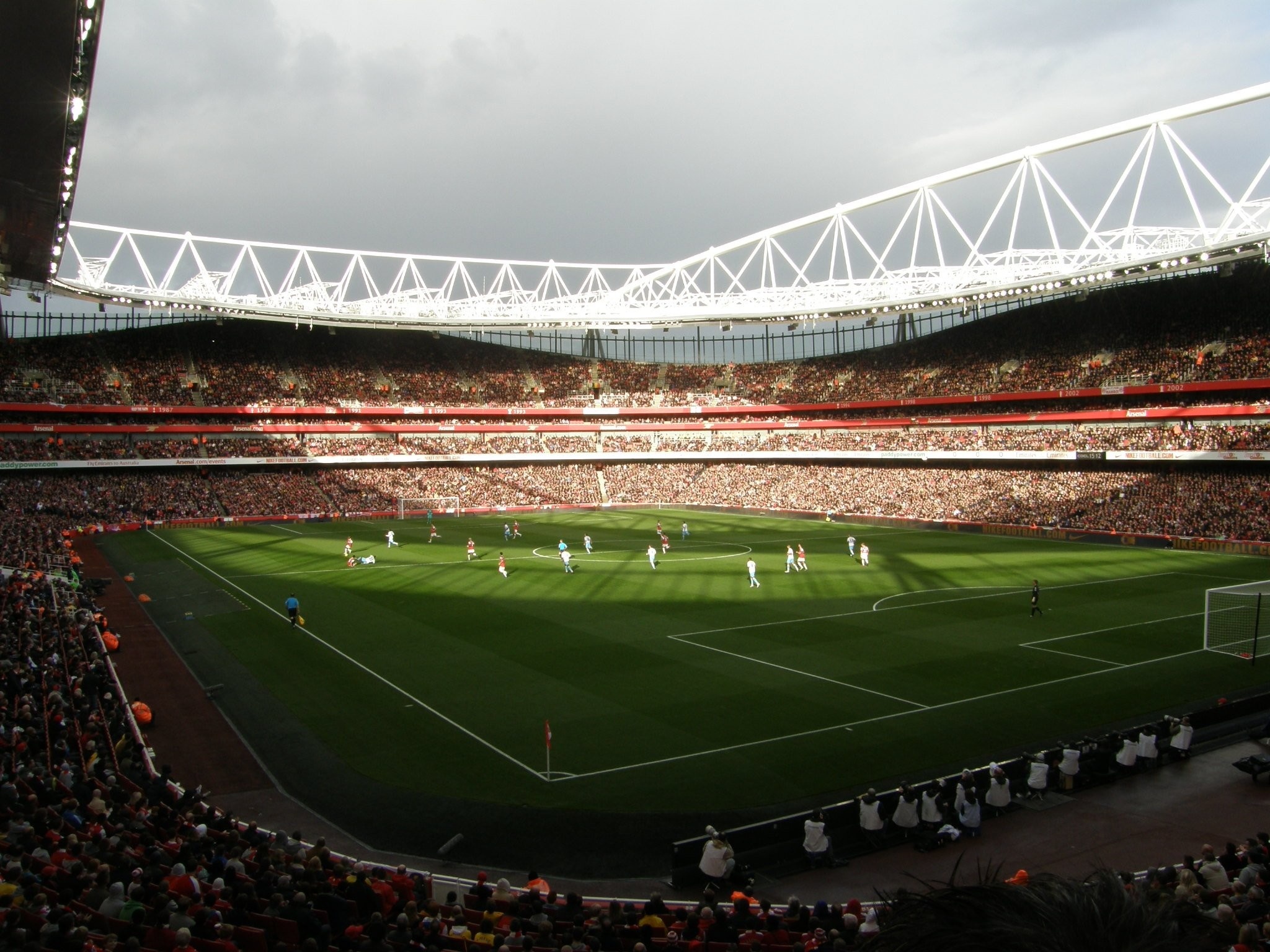 Emirates stadium, HD background images, Premier League venue, Football oasis, 2050x1540 HD Desktop