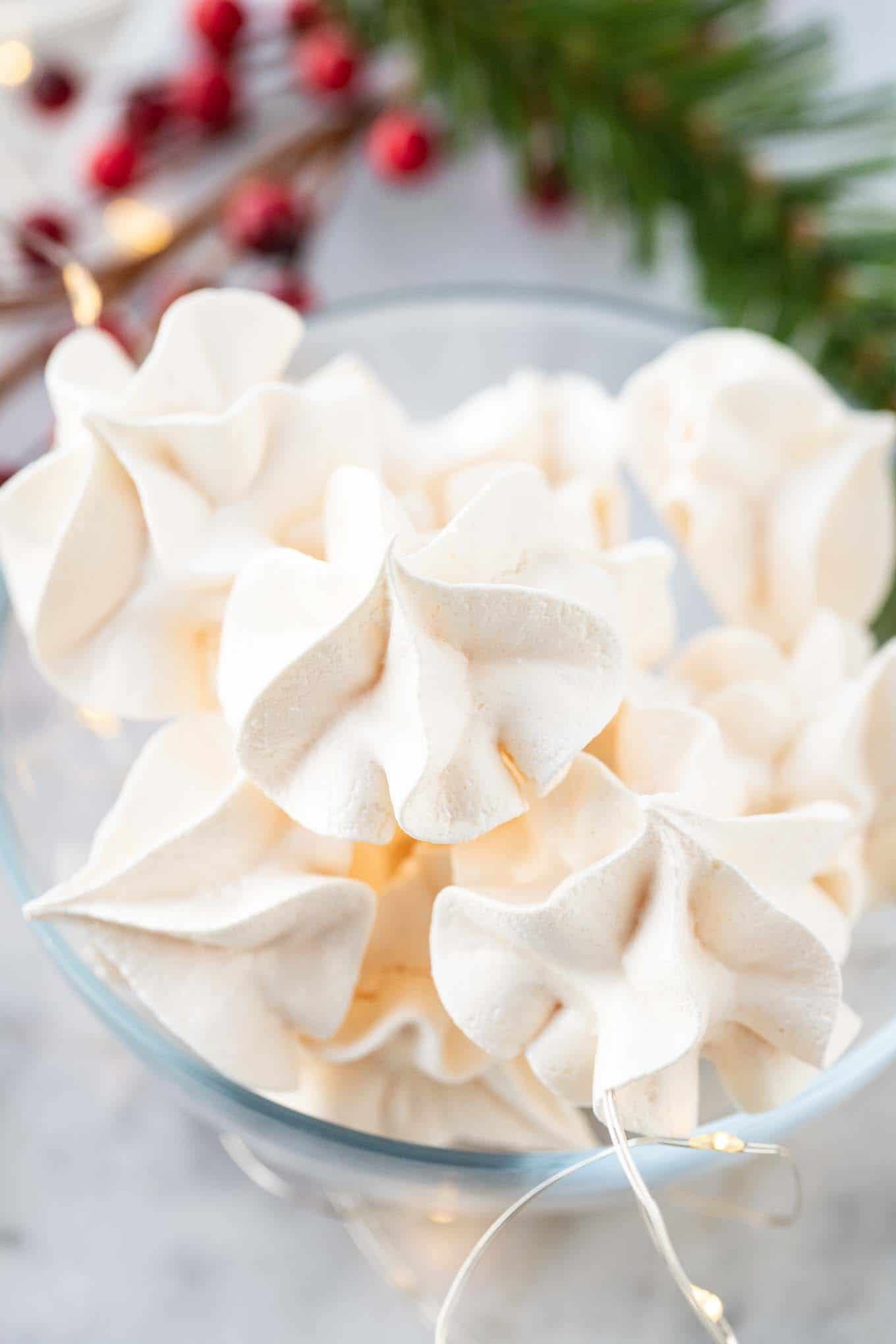 Meringue: Piped onto a baking sheet through a pastry bag and dried out thoroughly in a slow oven. 1360x2040 HD Wallpaper.