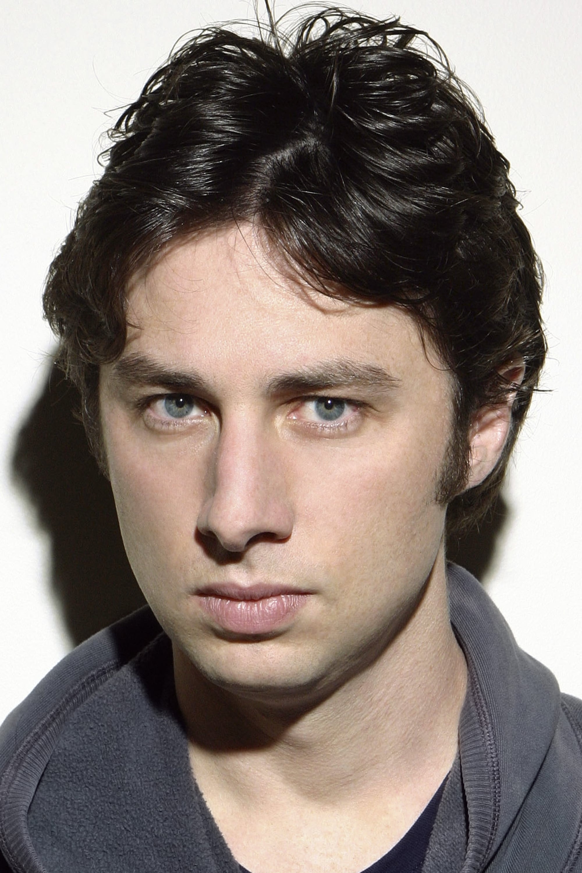 Zach Braff: Wrote the screenplay, directed, and compiled the soundtrack album of the 2004 film Garden State. 2000x3000 HD Background.