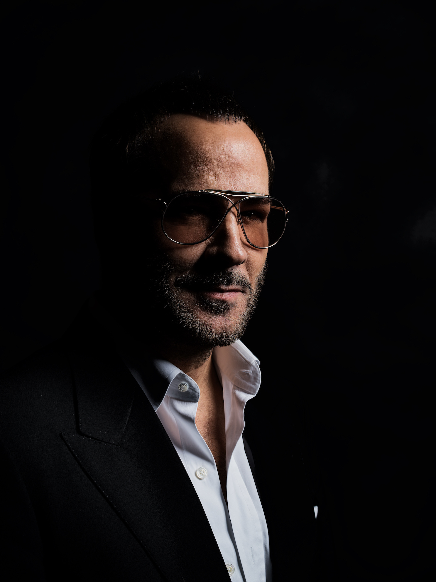 Tom Ford: Received the Geoffery Beene Lifetime Achievement Award, in 2014. 1490x1990 HD Background.