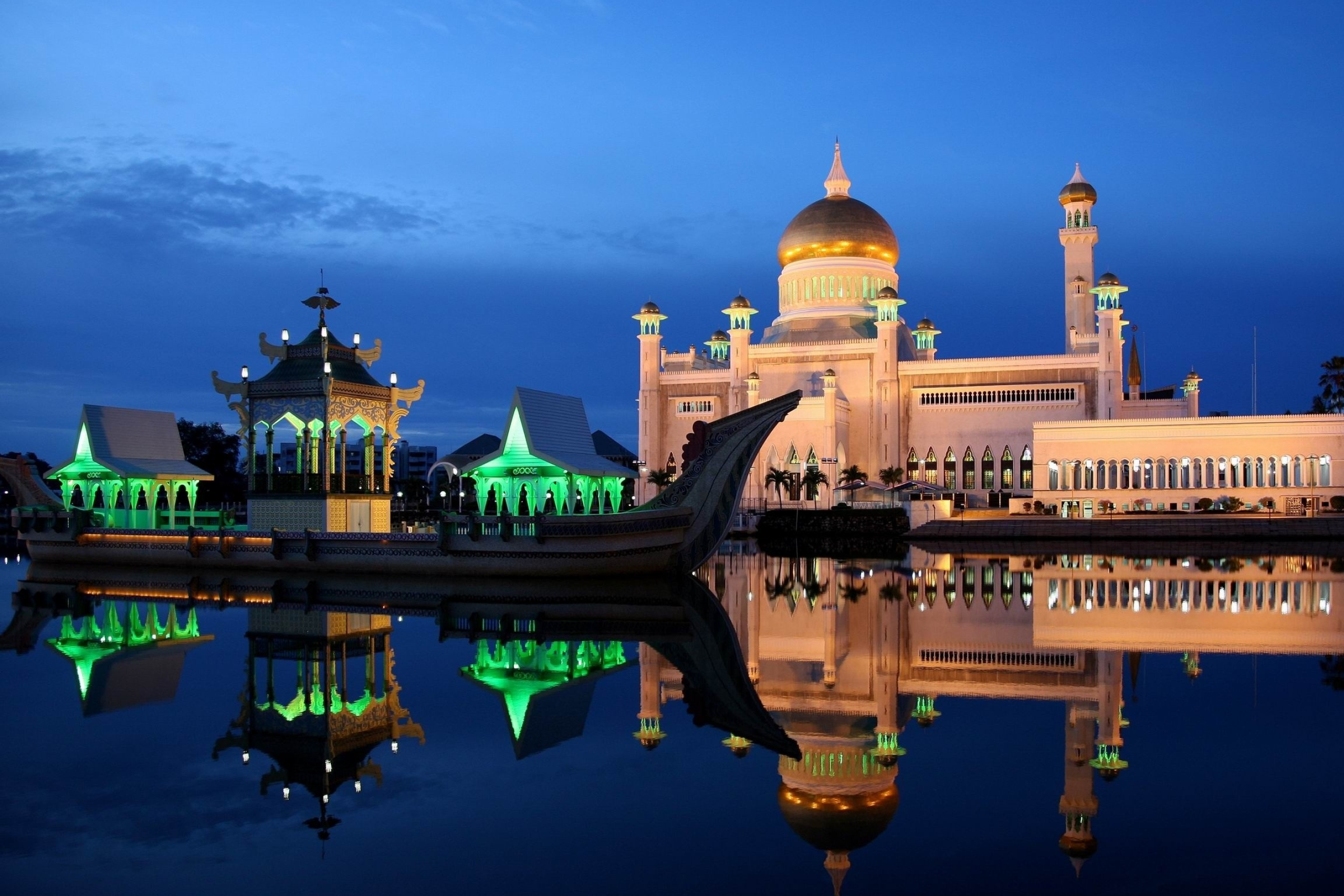 Brunei travels, Sultan Brunei Palace, Full HD, Wallpapers, 2560x1710 HD Desktop