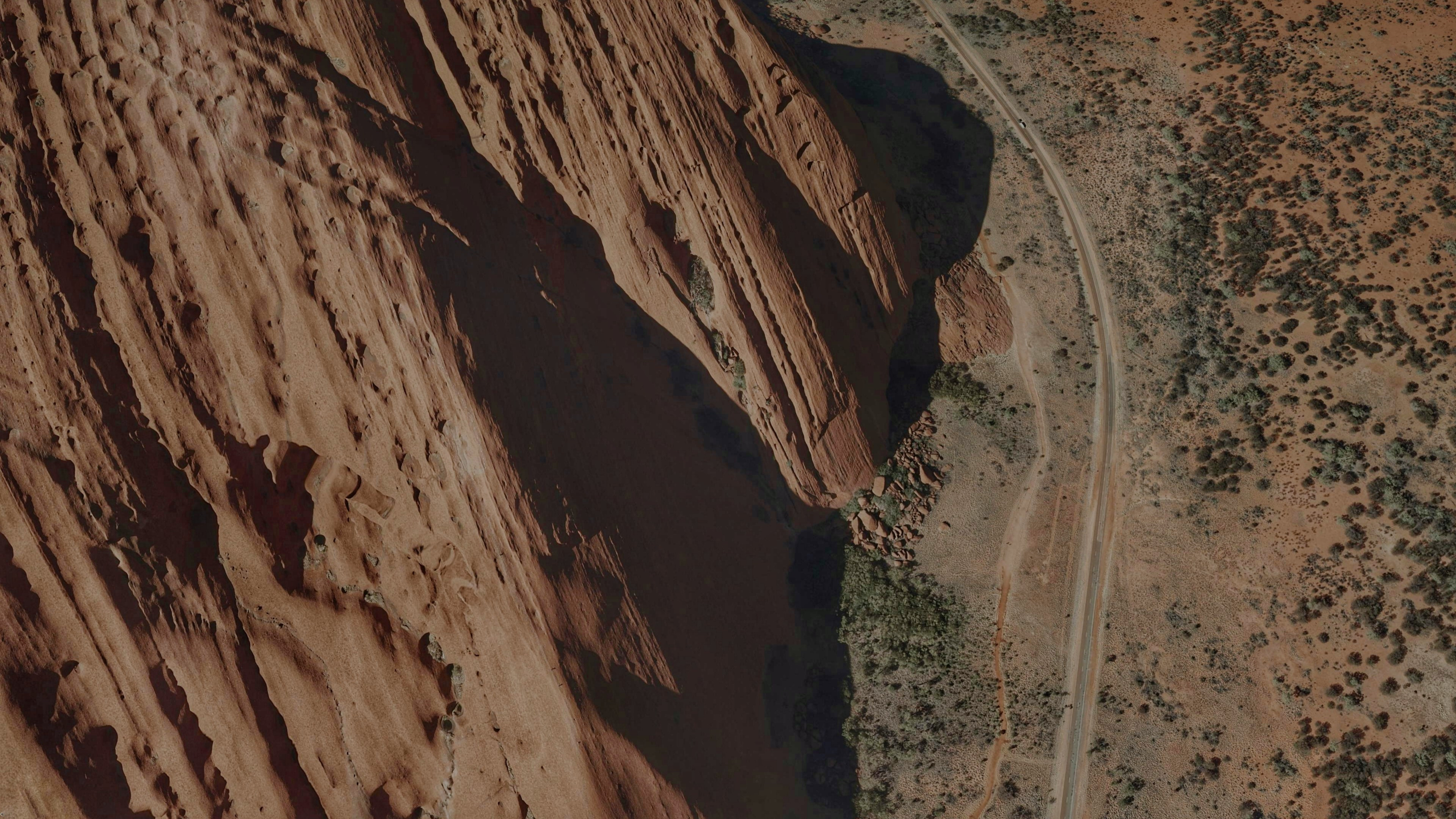 Uluru mobile wallpaper, Australia's red center, Natural beauty, 3840x2160 4K Desktop