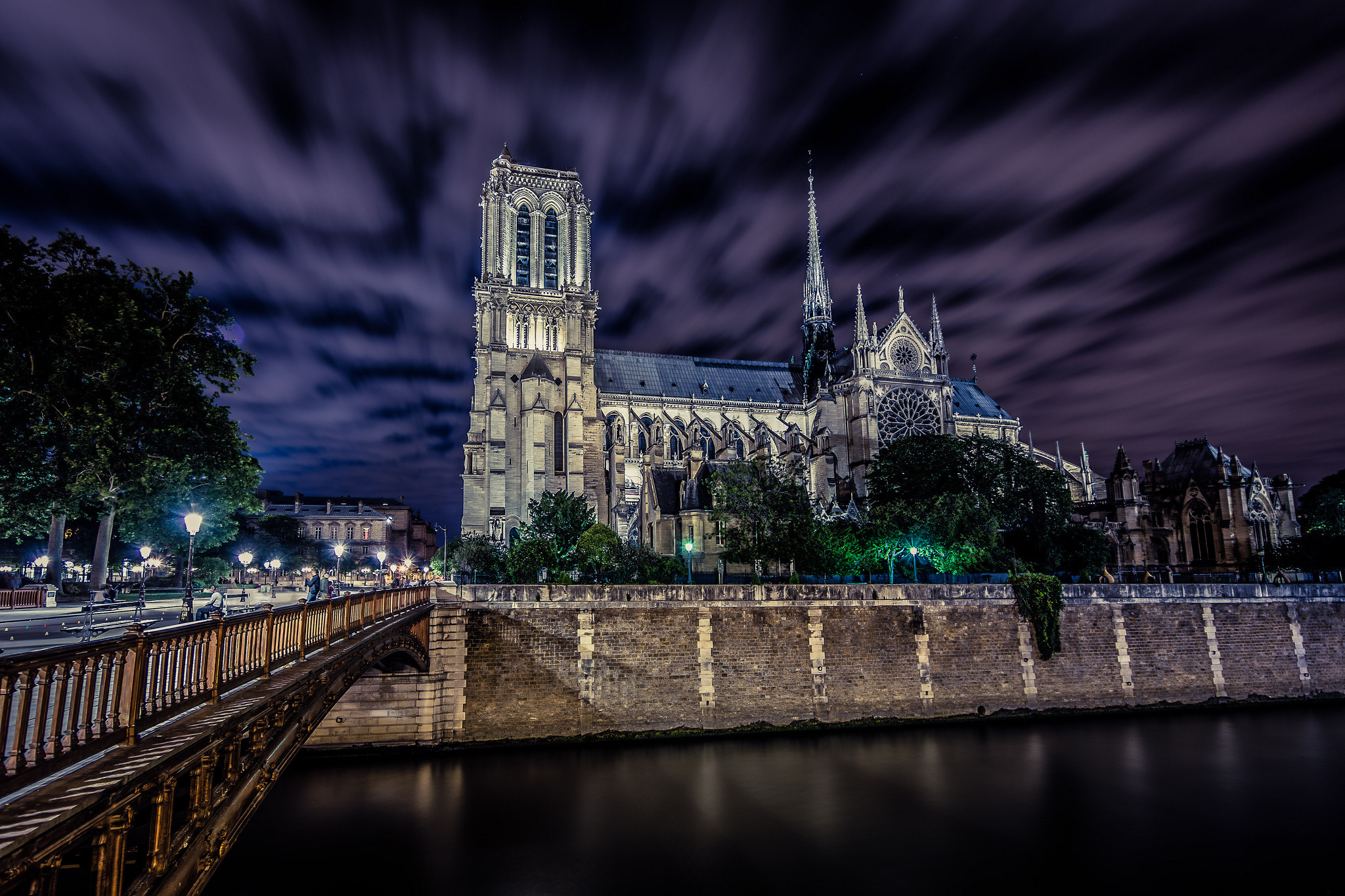 Notre-Dame Cathedral, Travels, Parisian charm, Stunning faade, 2050x1370 HD Desktop