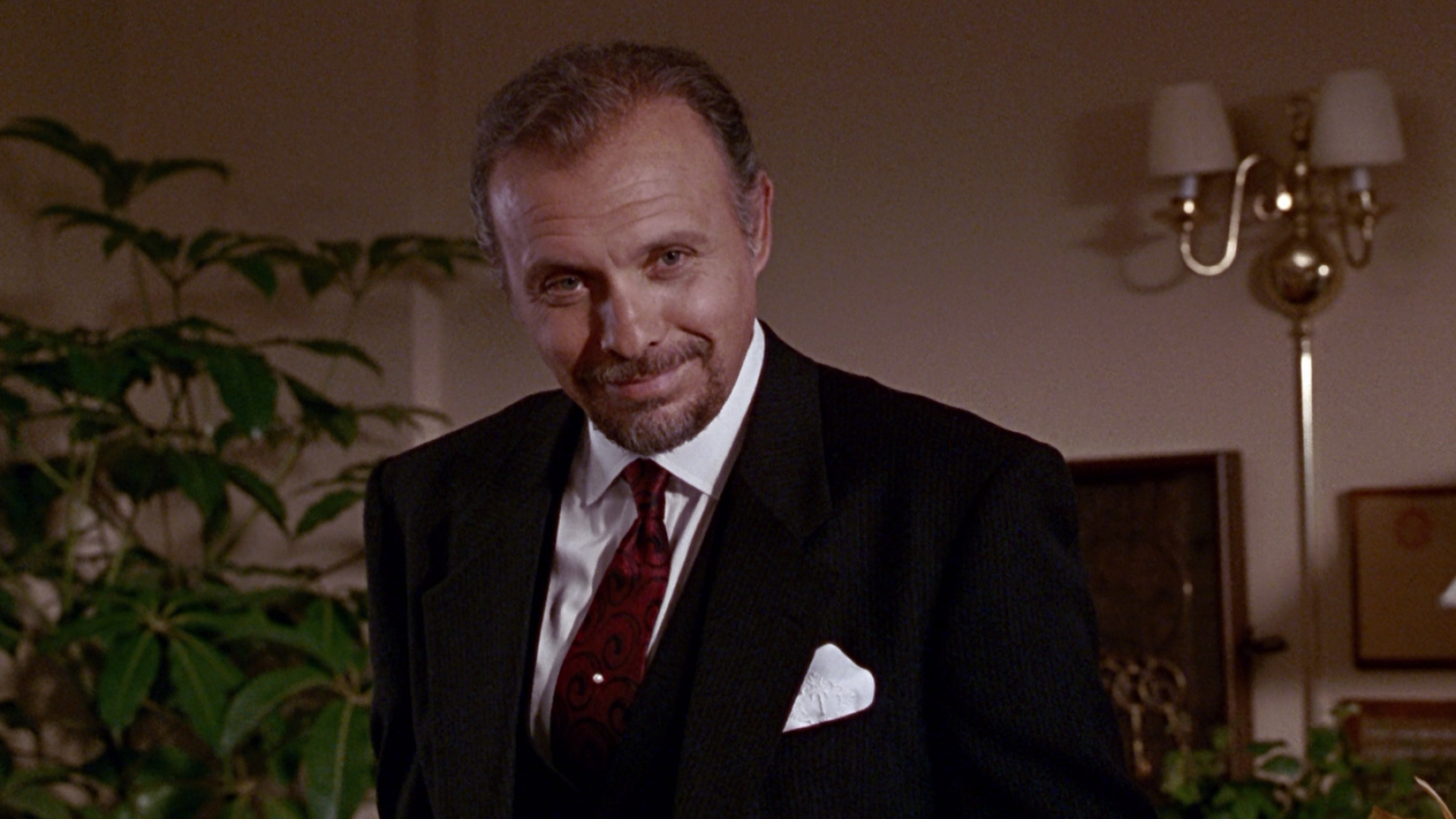 Pretty Woman (Movie): Hector Elizondo as Barnard "Barney" Thompson, the dignified and soft-hearted hotel manager. 1920x1080 Full HD Background.