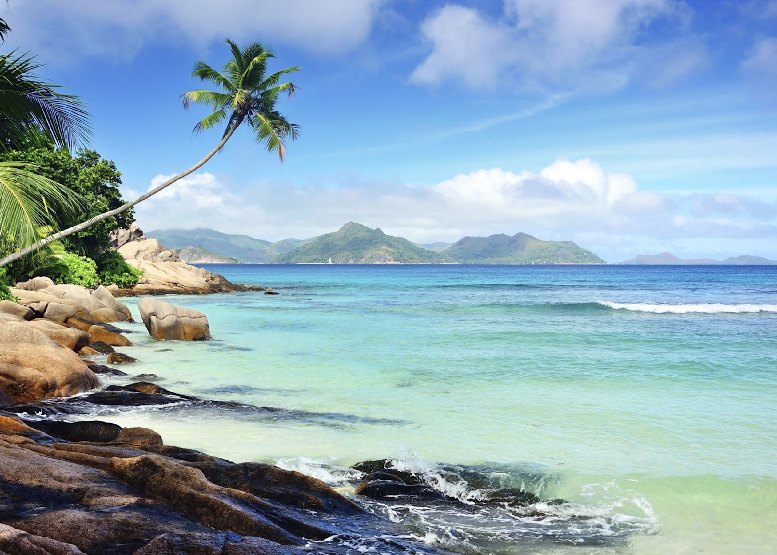 Seychelles island hopping, La Digue, Praslin, Audley Travel, 2530x1810 HD Desktop