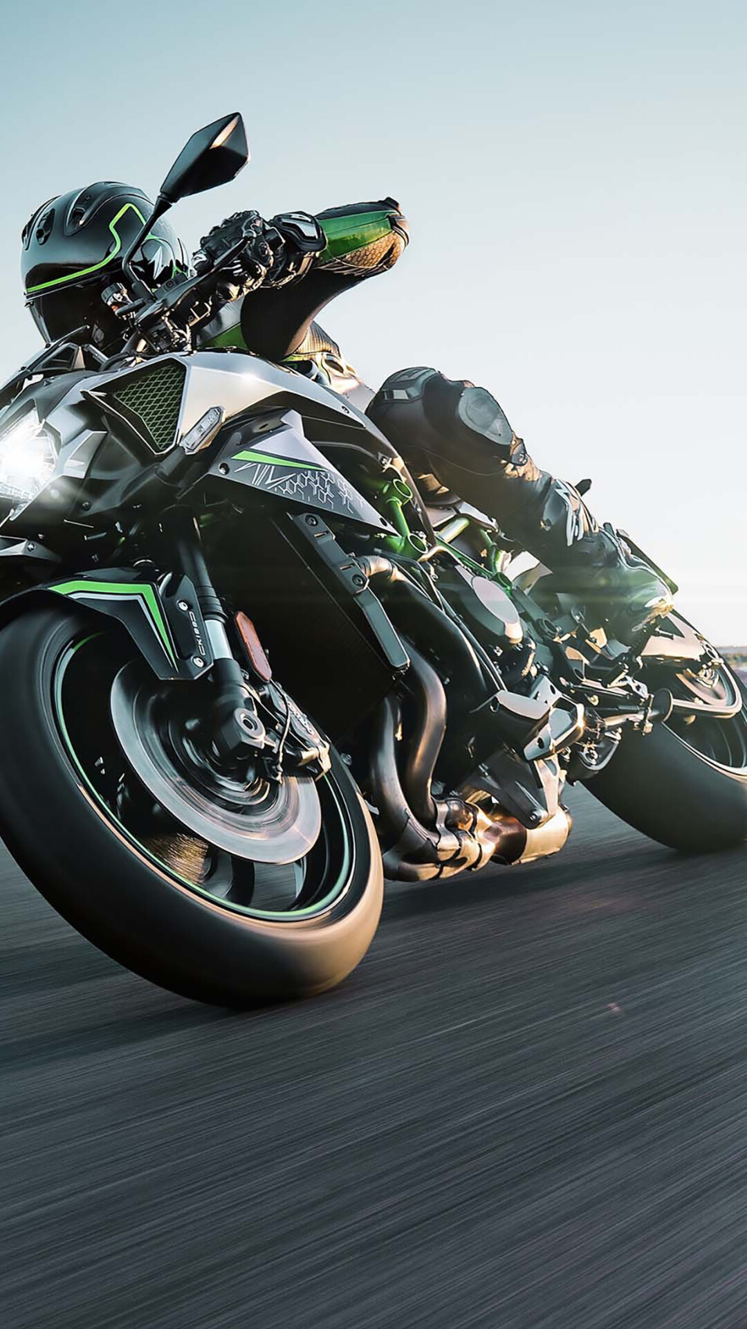 Kawasaki: The company initially manufactured motorcycles under the Meguro name. 1080x1920 Full HD Wallpaper.