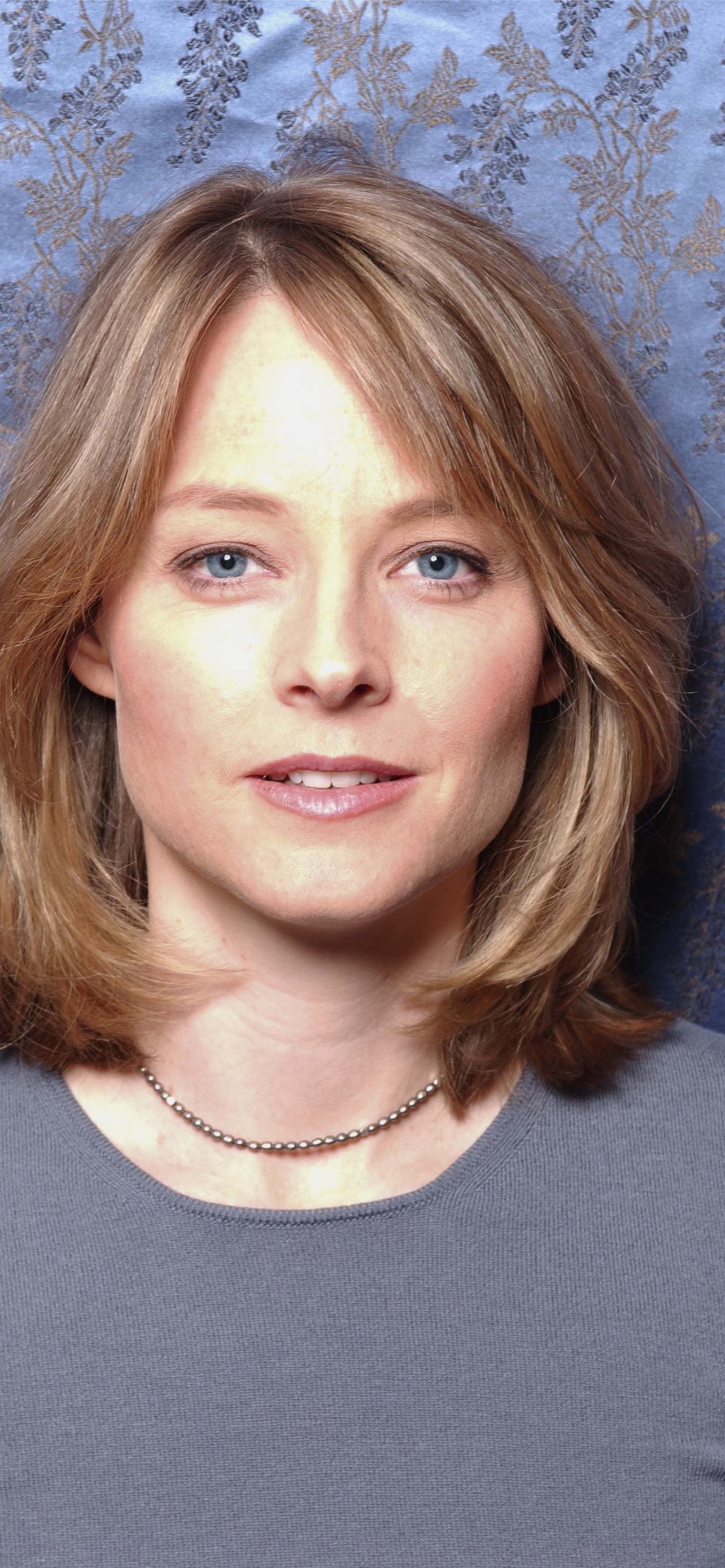 Jodie Foster, Best iPhone Wallpapers, Captivating Expressions, Filmography, 1290x2780 HD Phone