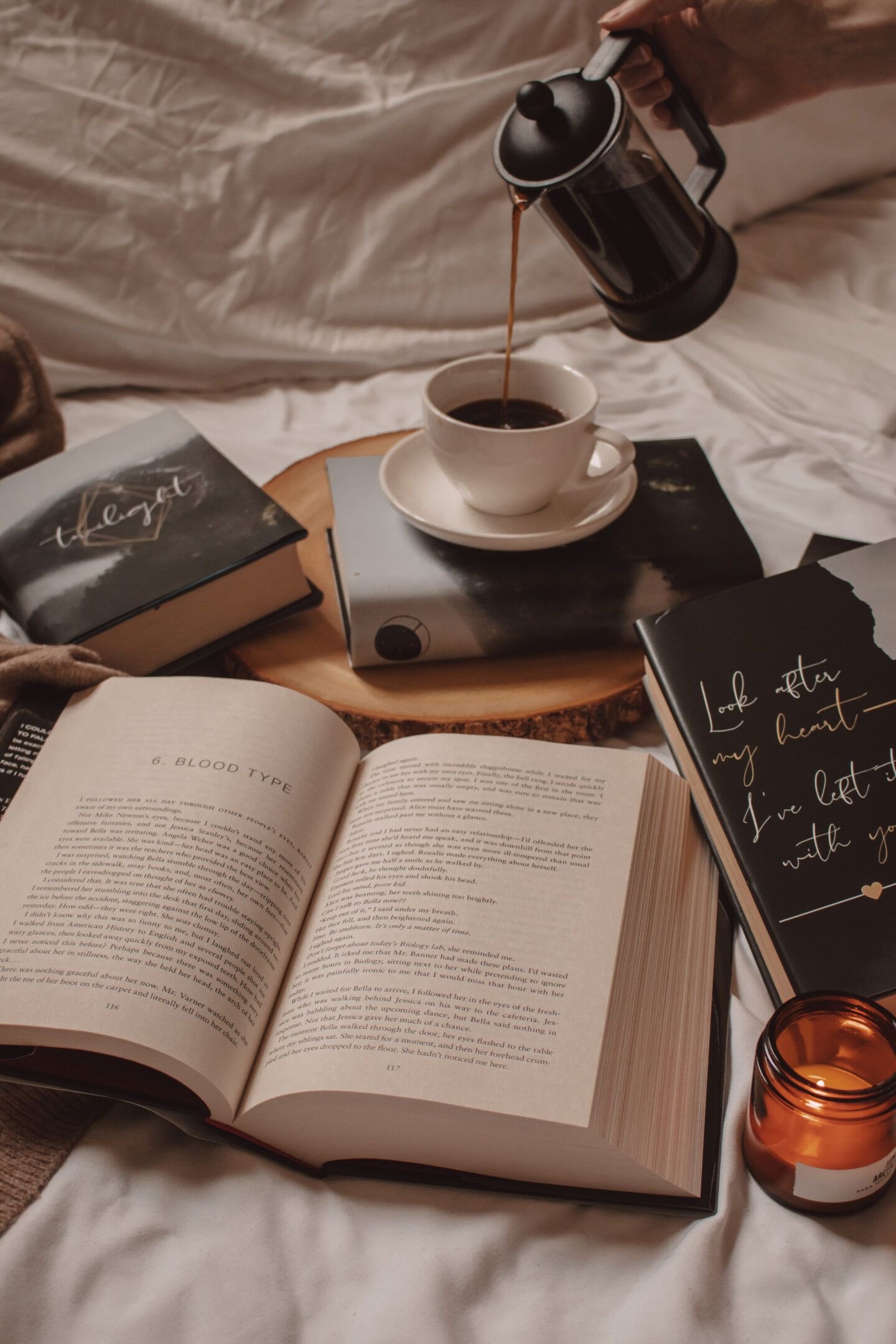 Twilight fandom, Espresso-inspired reading, Aesthetic coffee, Enchanted aesthetics, 1440x2160 HD Phone