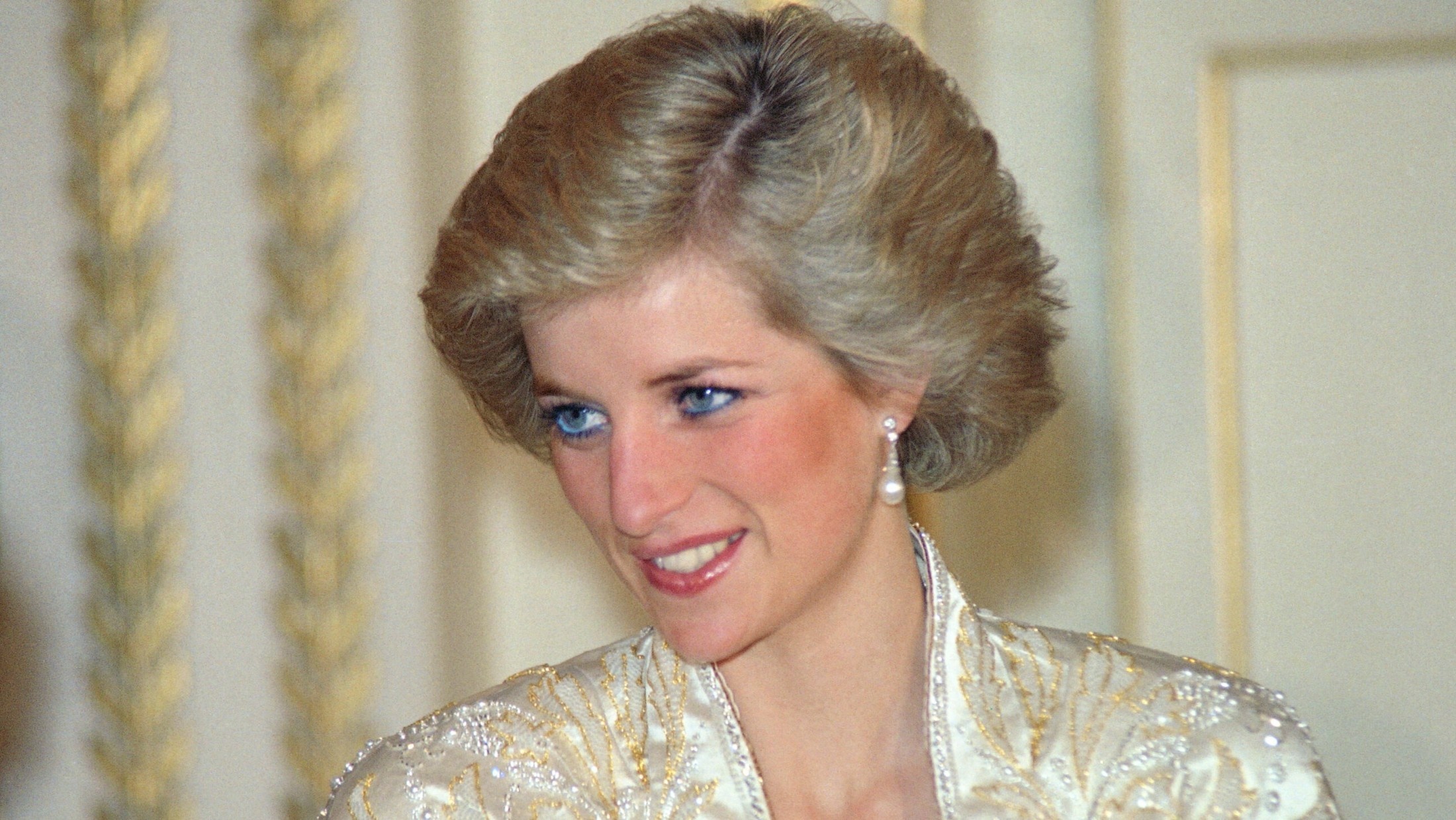 Princess Diana: A trailblazer, activist, style icon, and one of the most influential people of the 20th century. 2200x1240 HD Background.