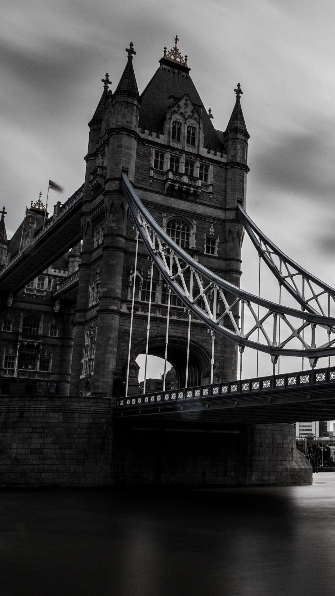 Tower Bridge: The only bridge over the Thames that can be raised. 1080x1920 Full HD Wallpaper.