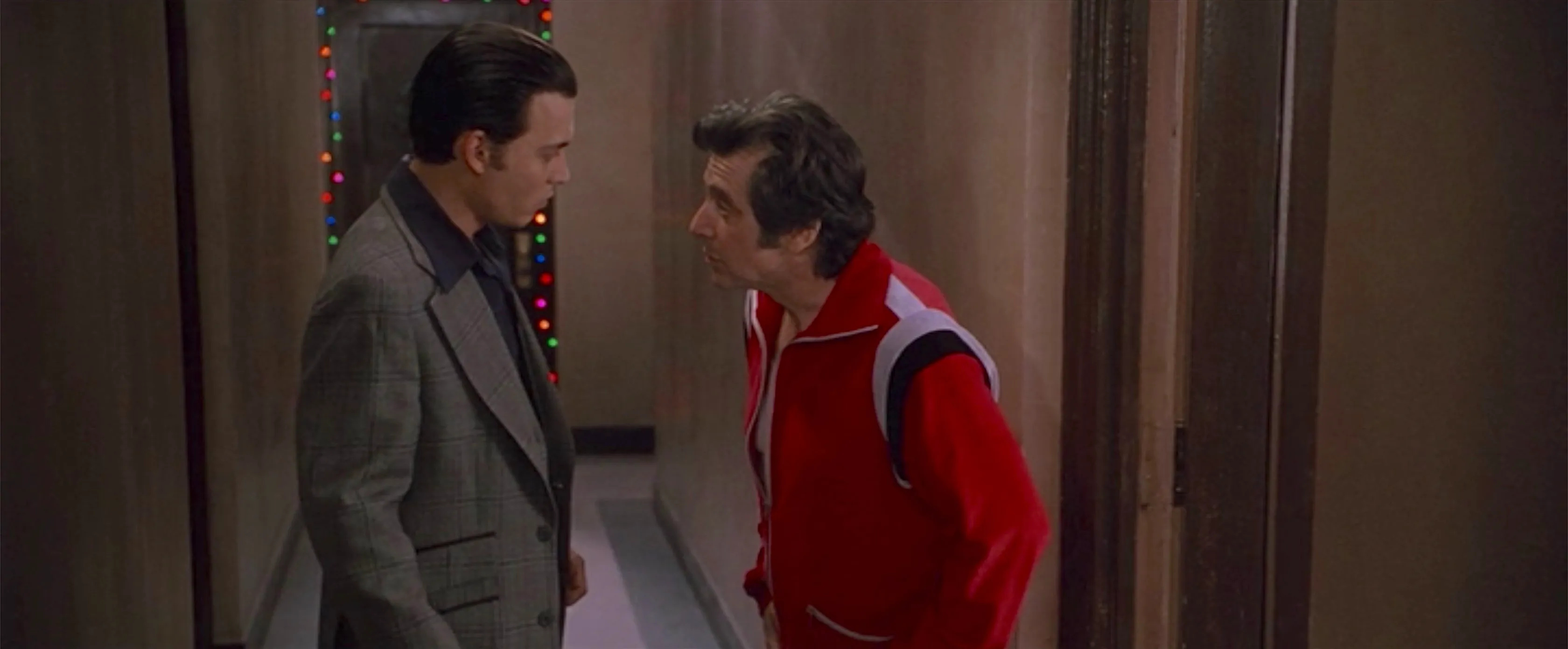 Donnie Brasco (Movies), Pacino's Red Christmas Tracksuit, BAMF Style, 3360x1400 Dual Screen Desktop