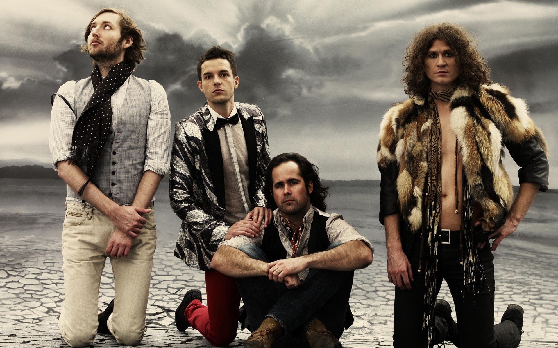 The Killers band, Monumental concerts, Fervent crowds, Music enthusiasts, 1920x1200 HD Desktop