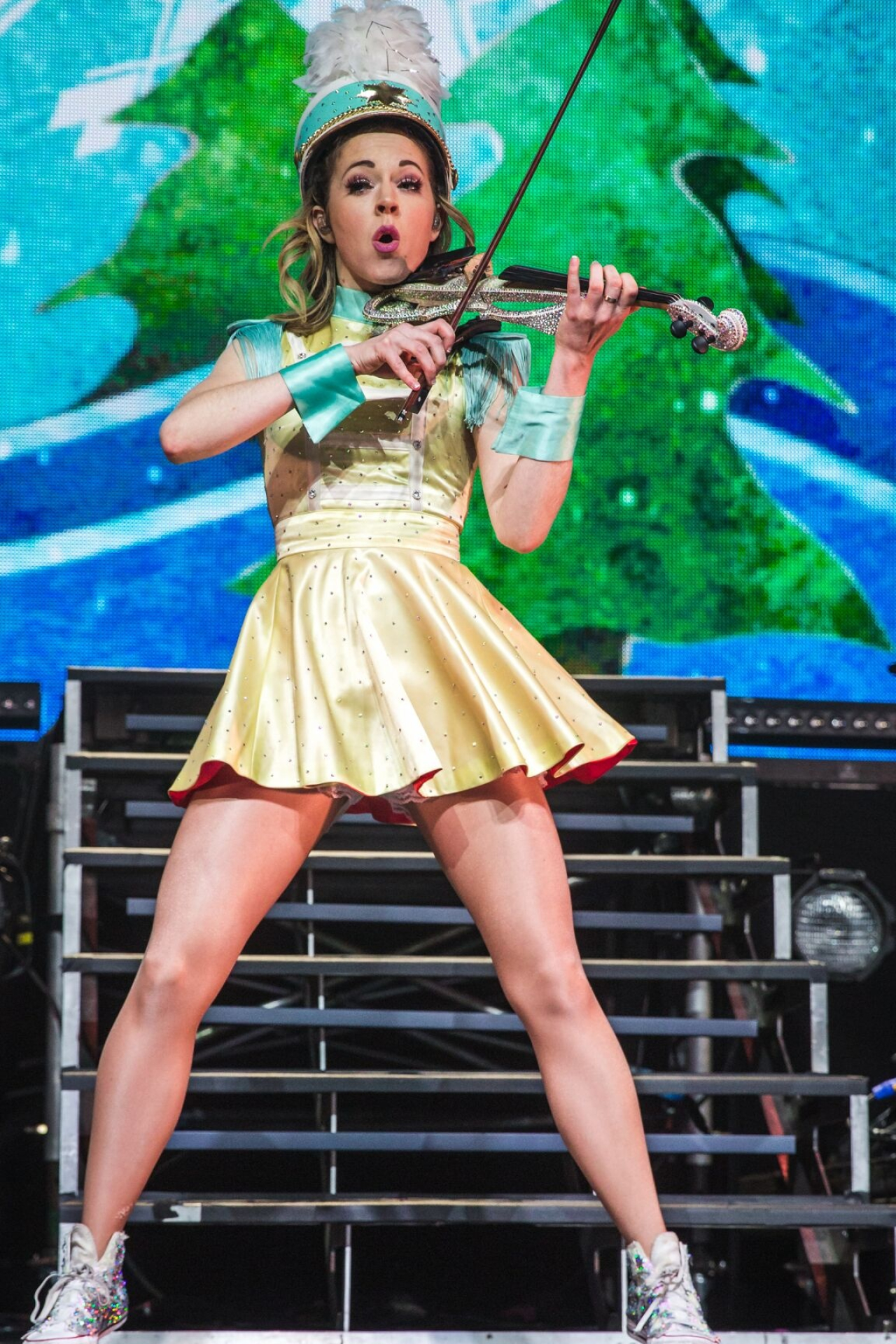 Lindsey Stirling, Concert at Toyota Arena, Unforgettable performance, Guitar Girl Magazine, 1280x1920 HD Phone