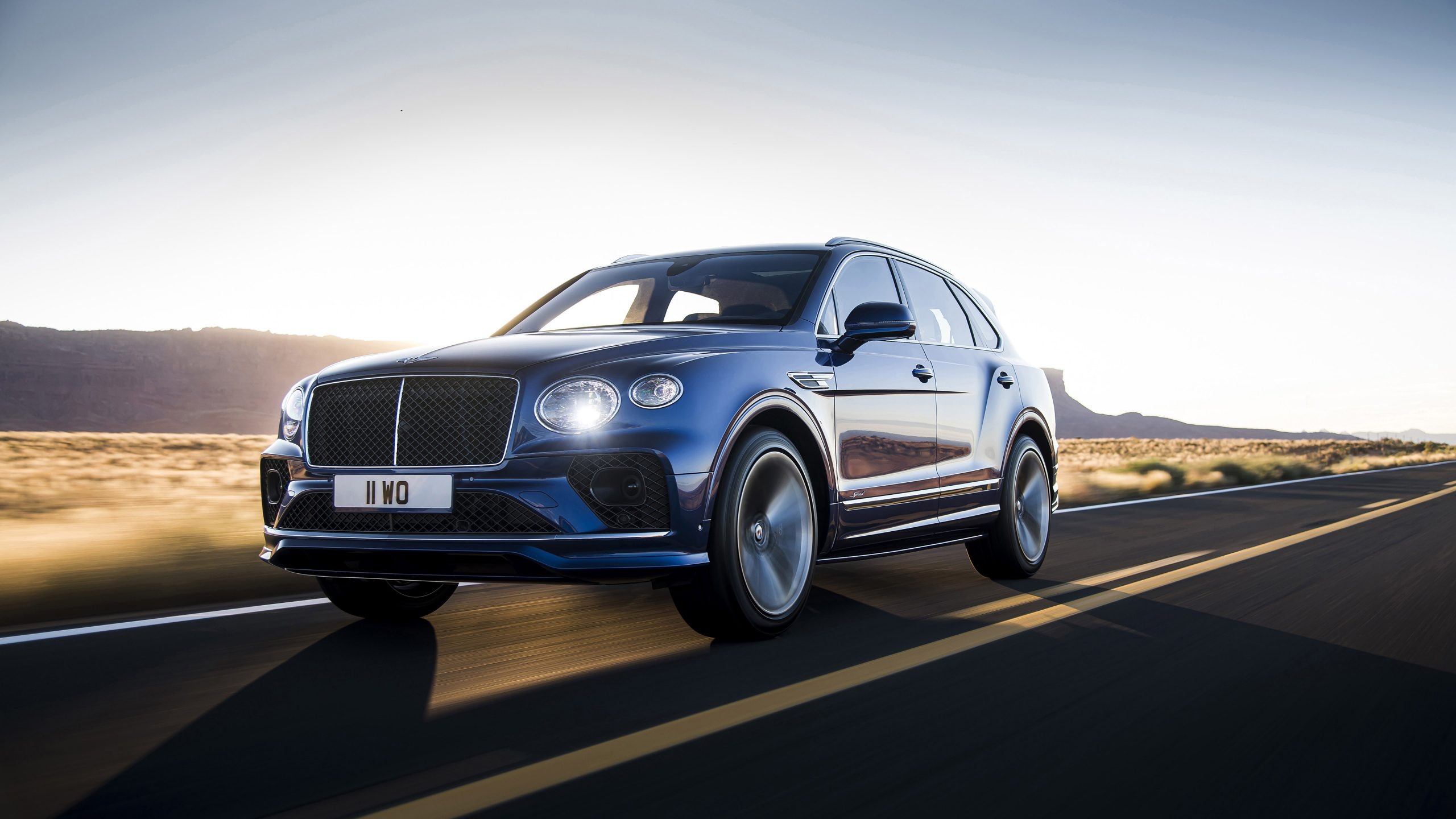 Bentley Bentayga, Speed edition, High-performance luxury, Dynamic wallpapers, 2560x1440 HD Desktop