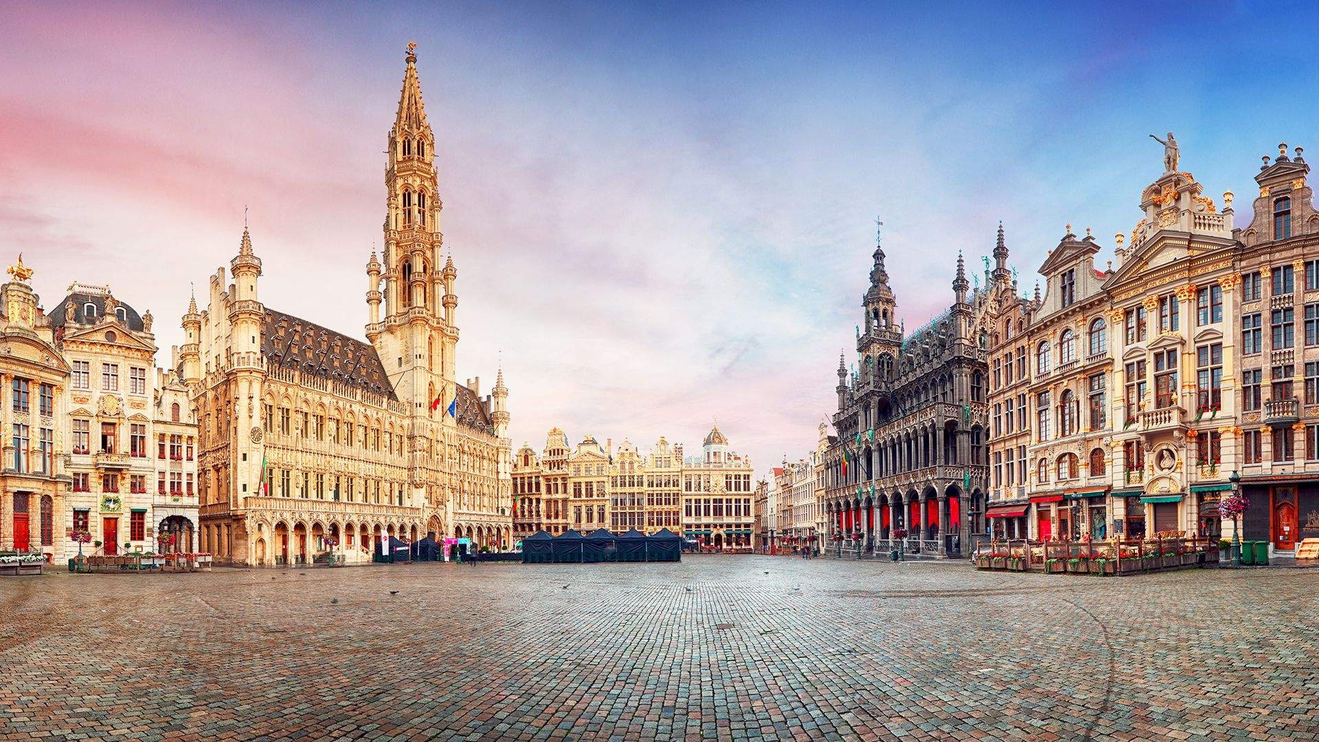Brussels, Grand Place beauty, Historical architecture, City center, 1920x1080 Full HD Desktop