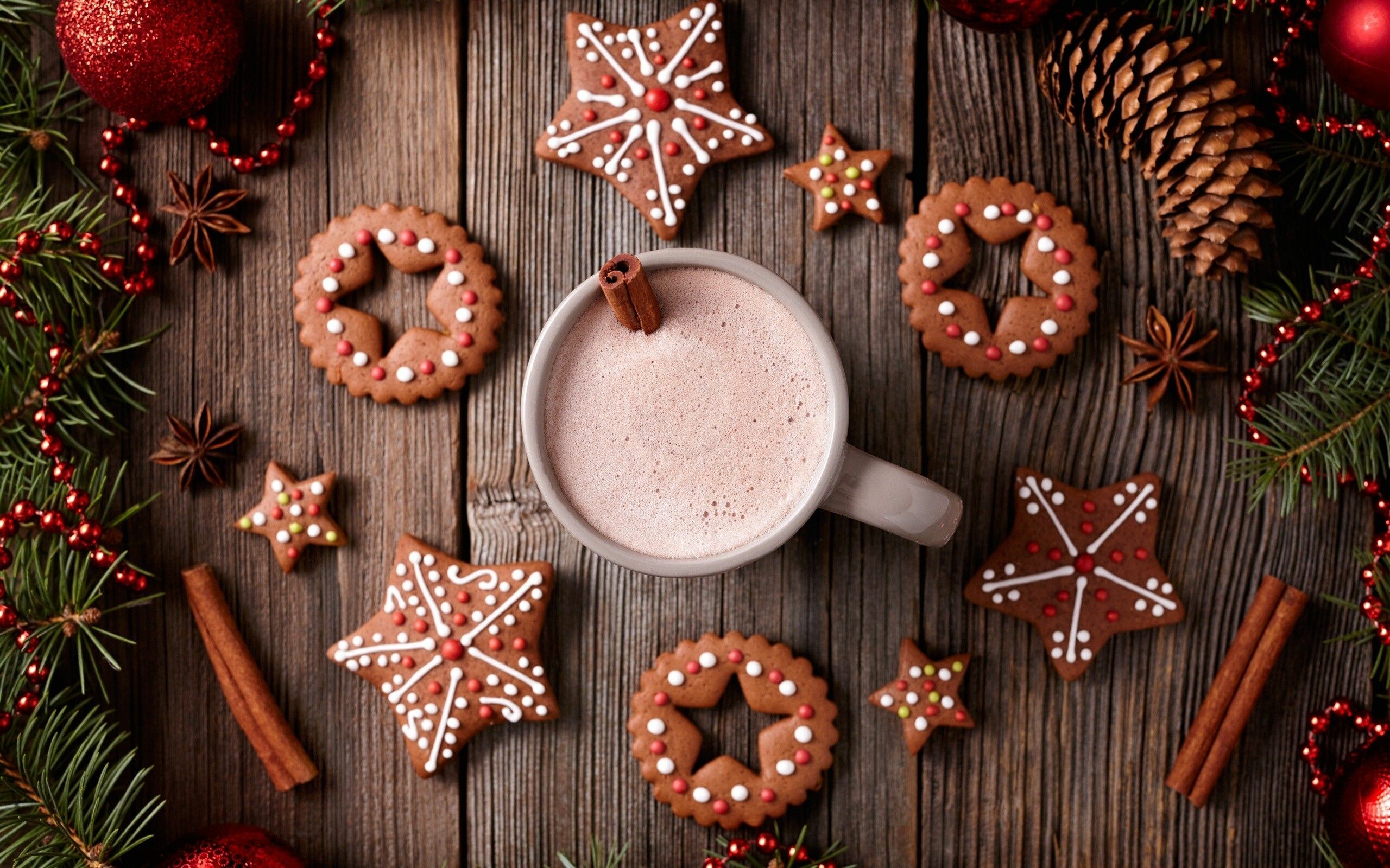 Christmas: Religious and secular celebration, Gingerbread cookies. 2560x1600 HD Background.