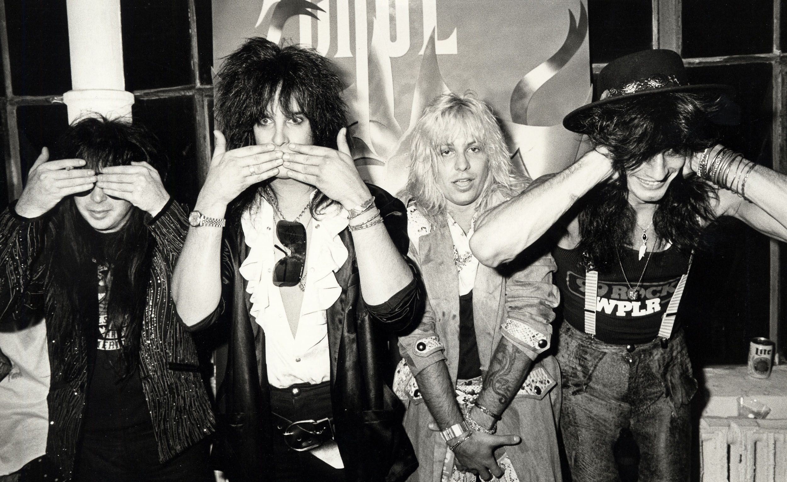 Motley Crue Photos - Pictures of Motley Crue Partying and Playing Music in the 1980s 2500x1540