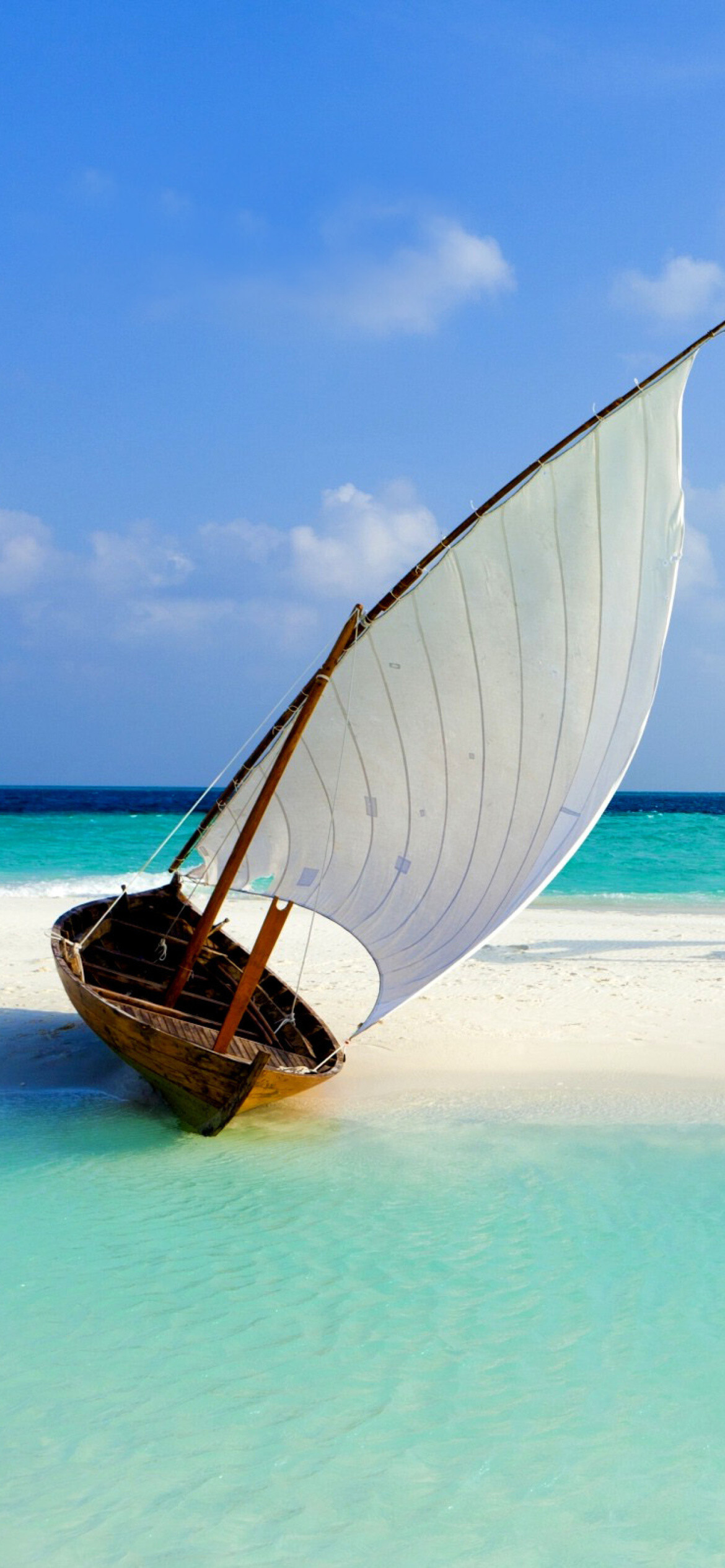 Beautiful beach, Leisure on Maldives, Exquisite views, Tropical paradise, 1170x2540 HD Phone