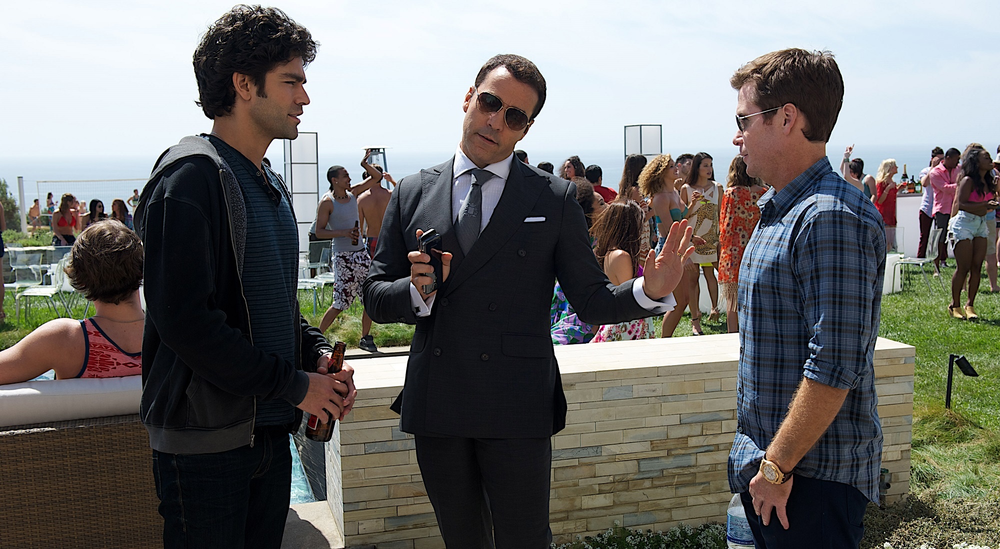 Entourage (TV Series): Vincent Chase portrayed by Adrian Grenier, Ari Gold portrayed by Jeremy Piven, Kevin Connolly as Eric Murphy. 2000x1100 HD Background.