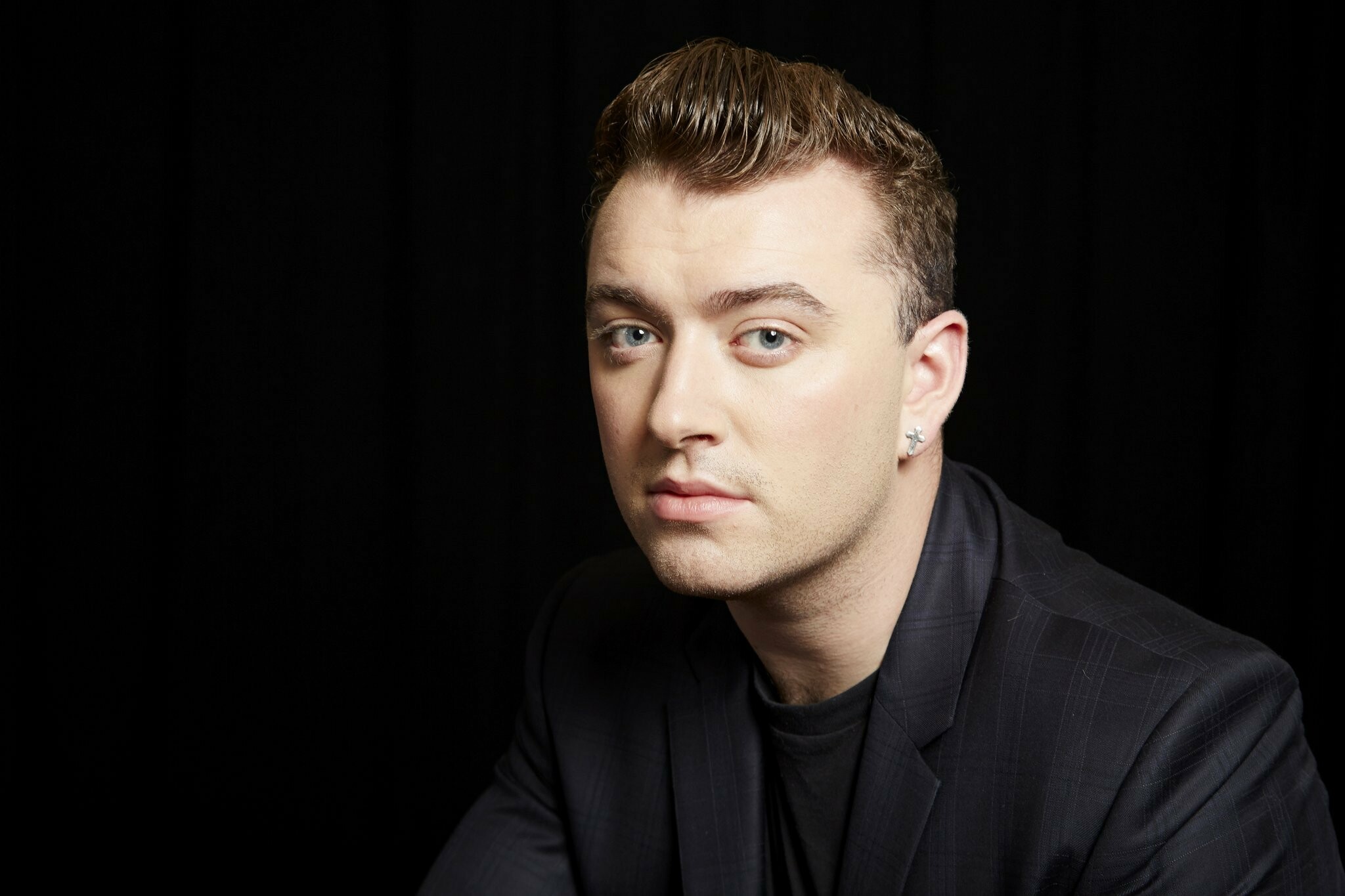 Sam Smith: "One Last Song" was sent to radio in the United Kingdom on 3 November 2017. 2050x1370 HD Background.
