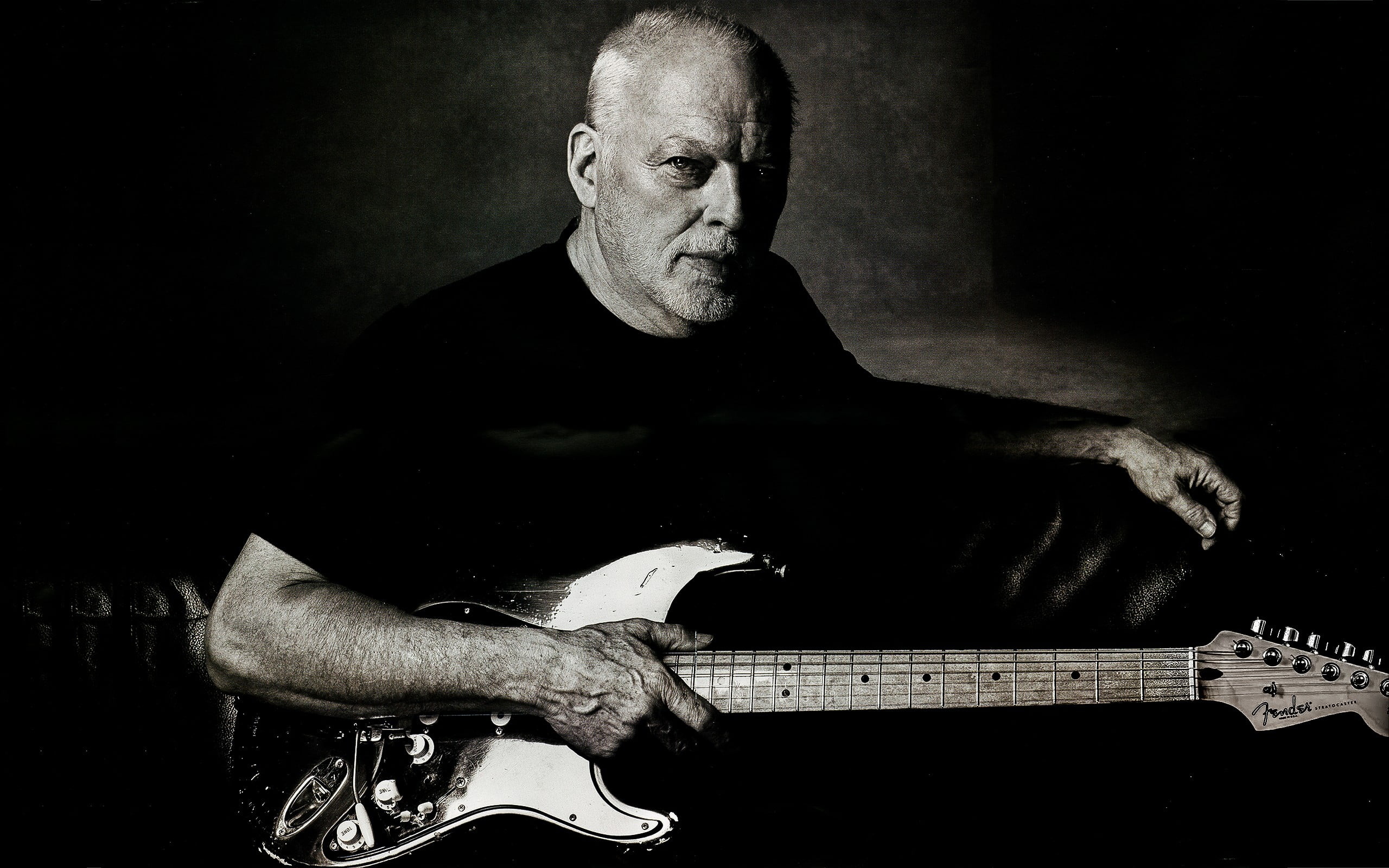 David Gilmour, Black lead guitar, Pink Floyd legacy, Fender Stratocaster, 2560x1600 HD Desktop