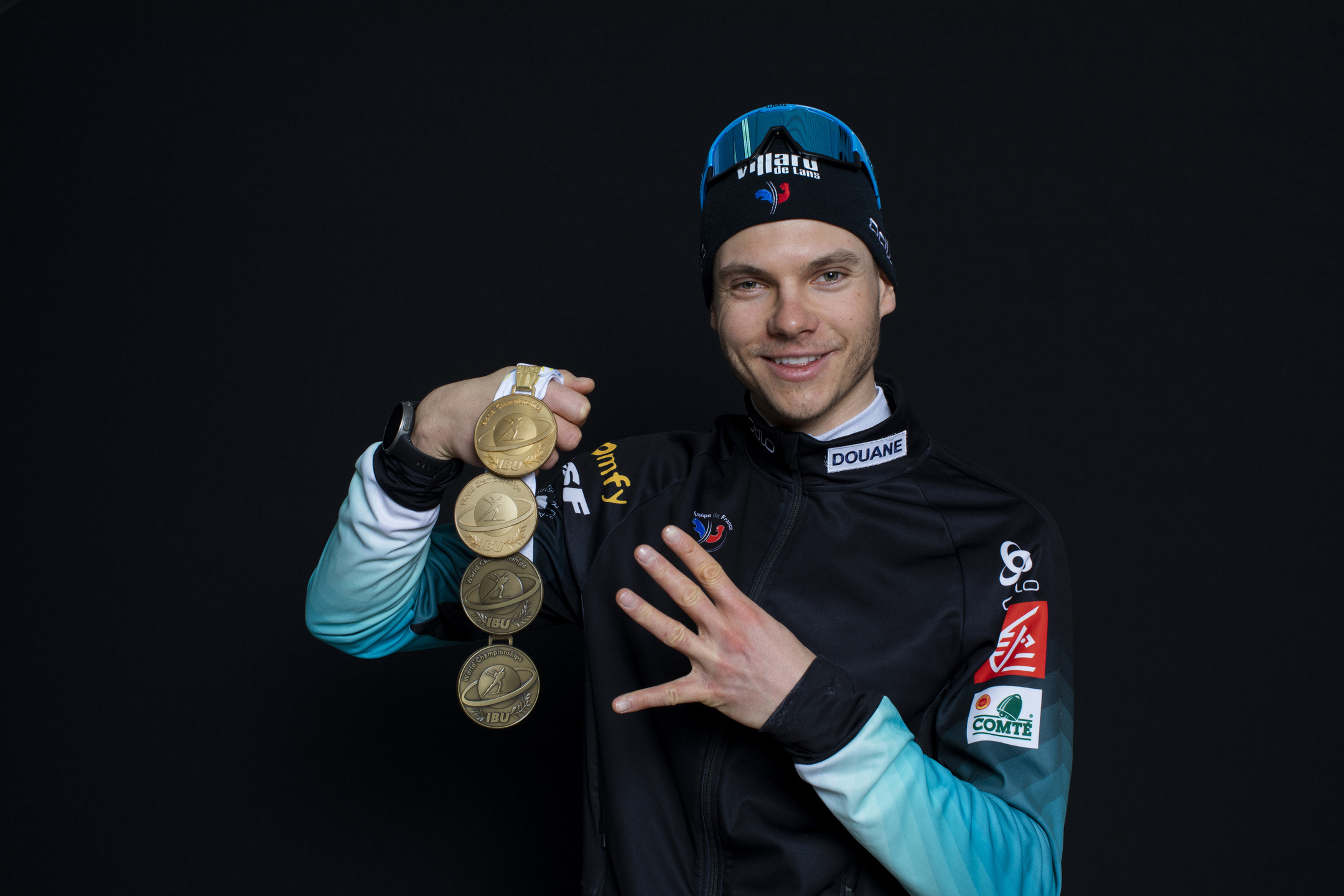 Emilien Jacquelin, Biathlon athlete, 2160x1440 HD Desktop