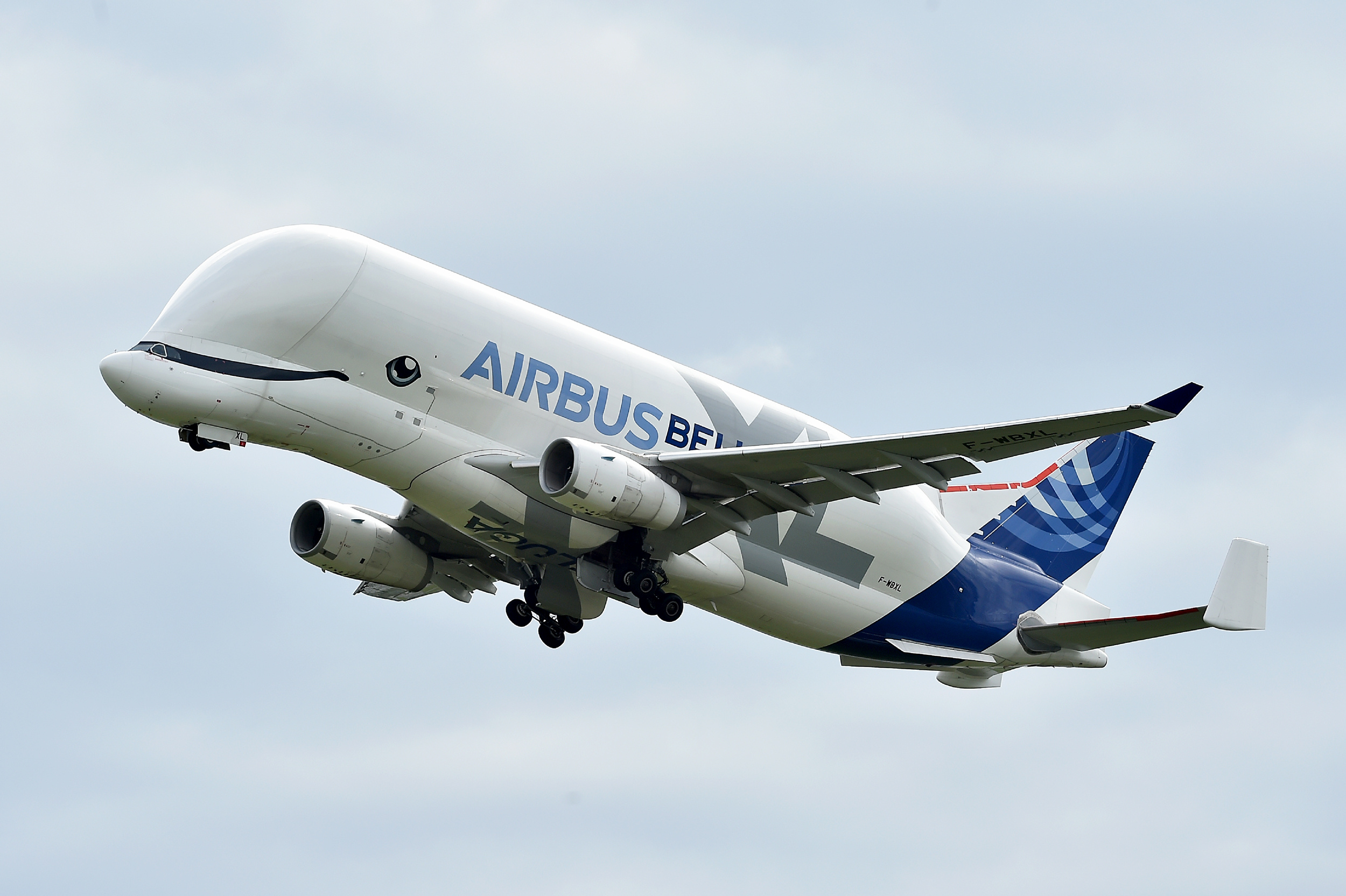 Airbus Beluga, Whale Shaped, Transport Aircraft, Travel News, 2500x1670 HD Desktop