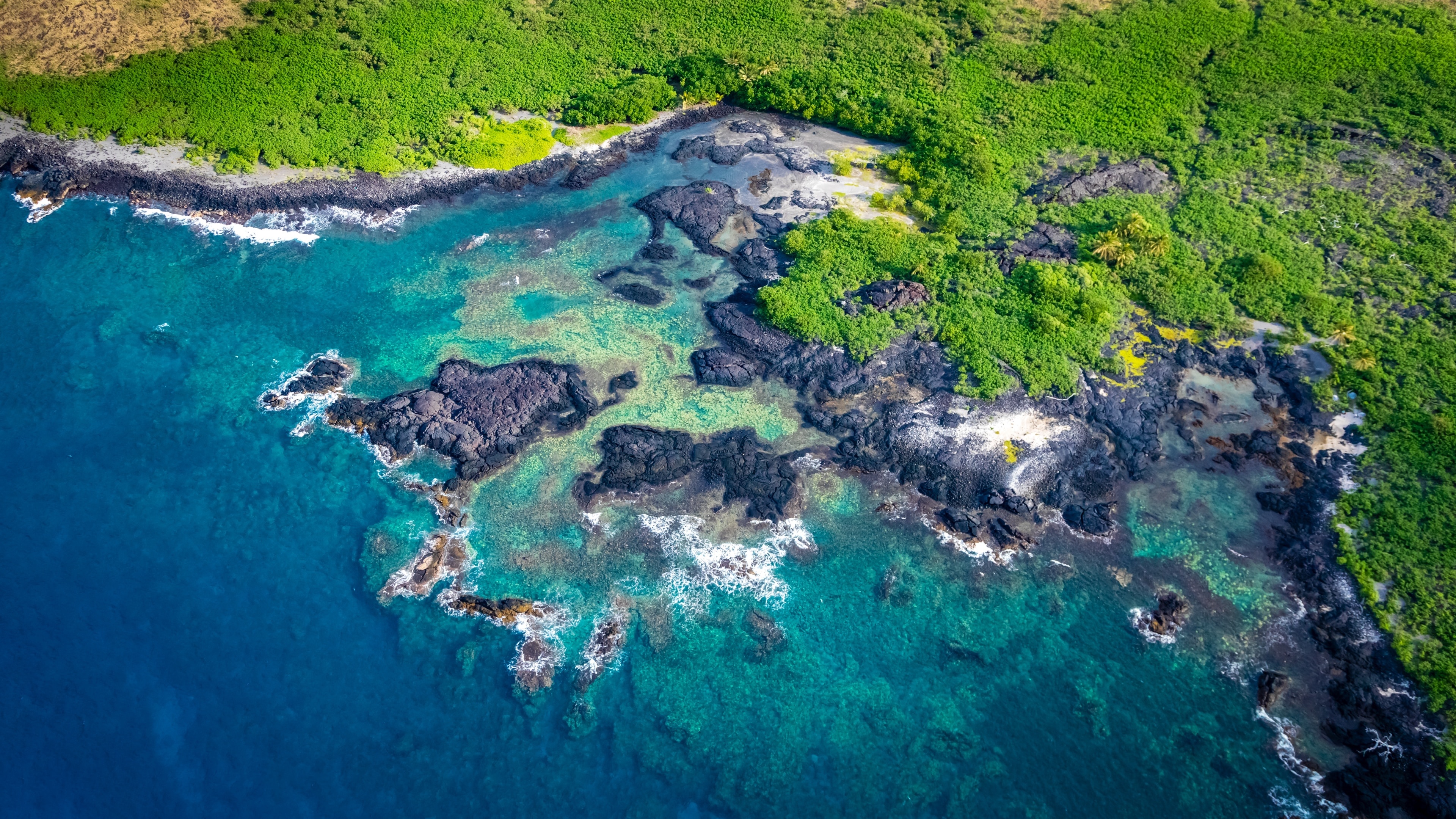 Hawaiian Ocean, Island paradise, Travel tips, Hidden dangers, 3840x2160 4K Desktop