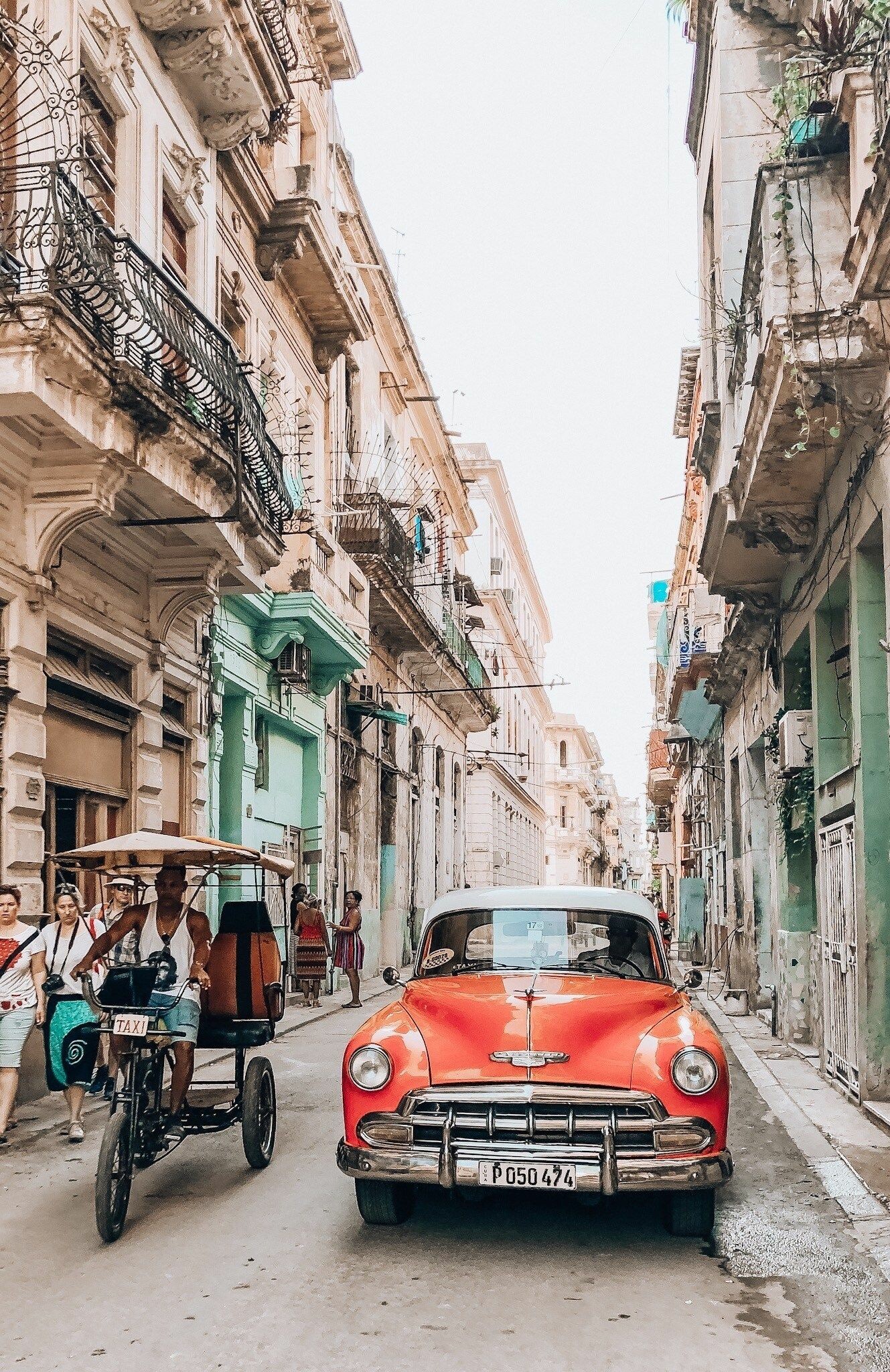 Cuba: Havana, The country has a coastline length of 5,746 kilometers (3,570 miles). 1330x2050 HD Background.