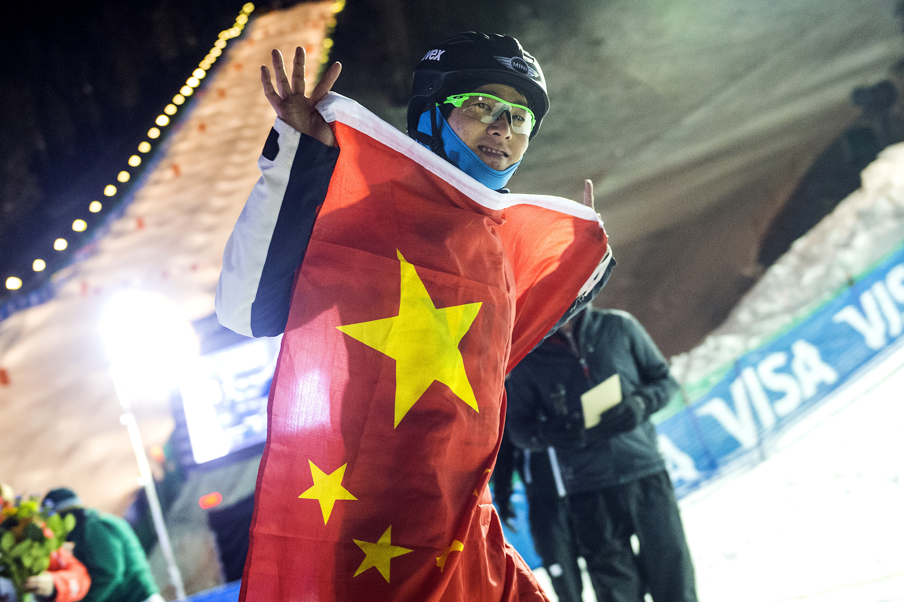 Qi Guangpu, American aerialists, World Cup podium, Winter sports triumph, 2880x1920 HD Desktop