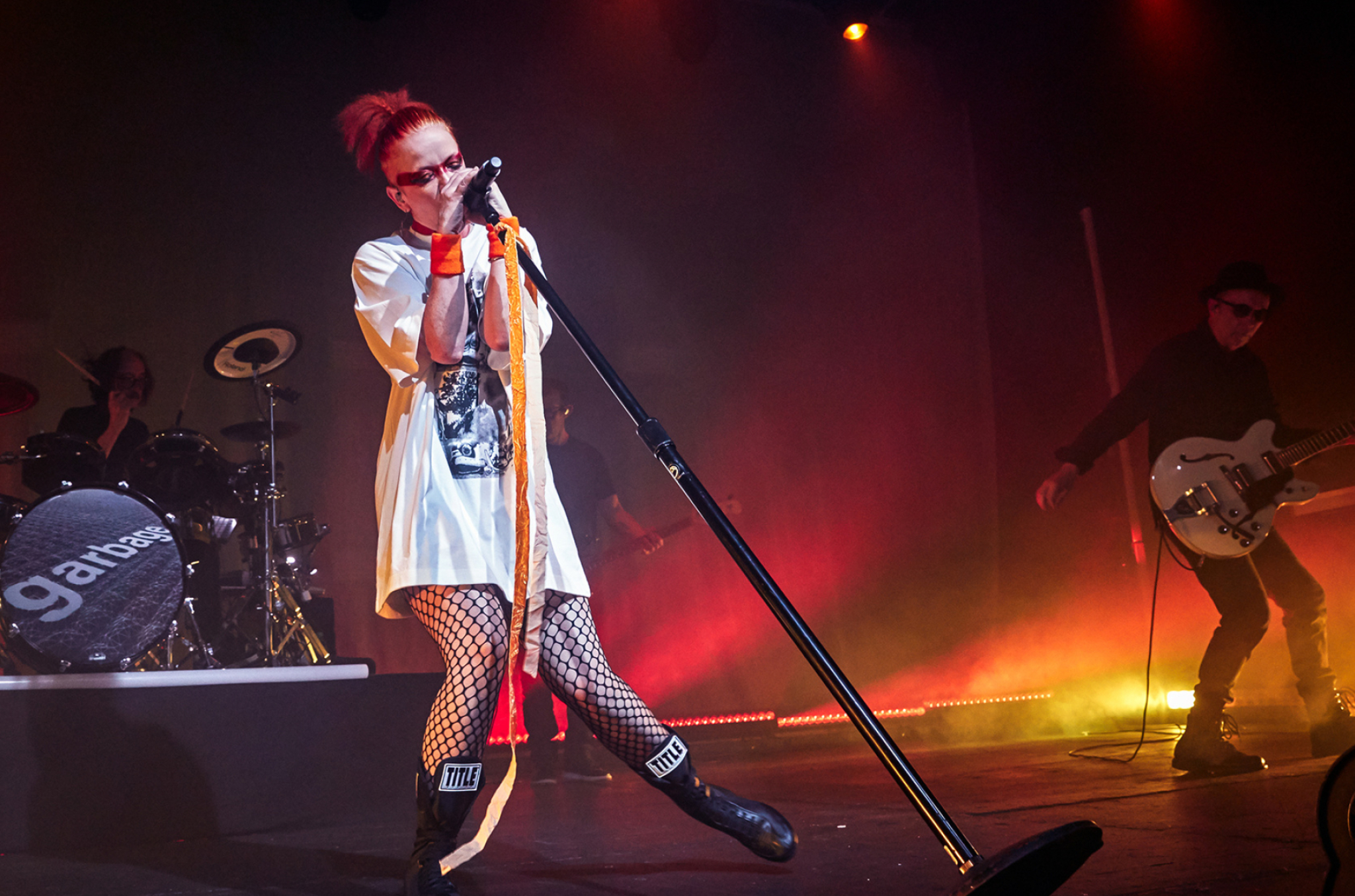 Garbage band, Live in Manchester 2018, Stunning photo gallery, Review, 2050x1360 HD Desktop