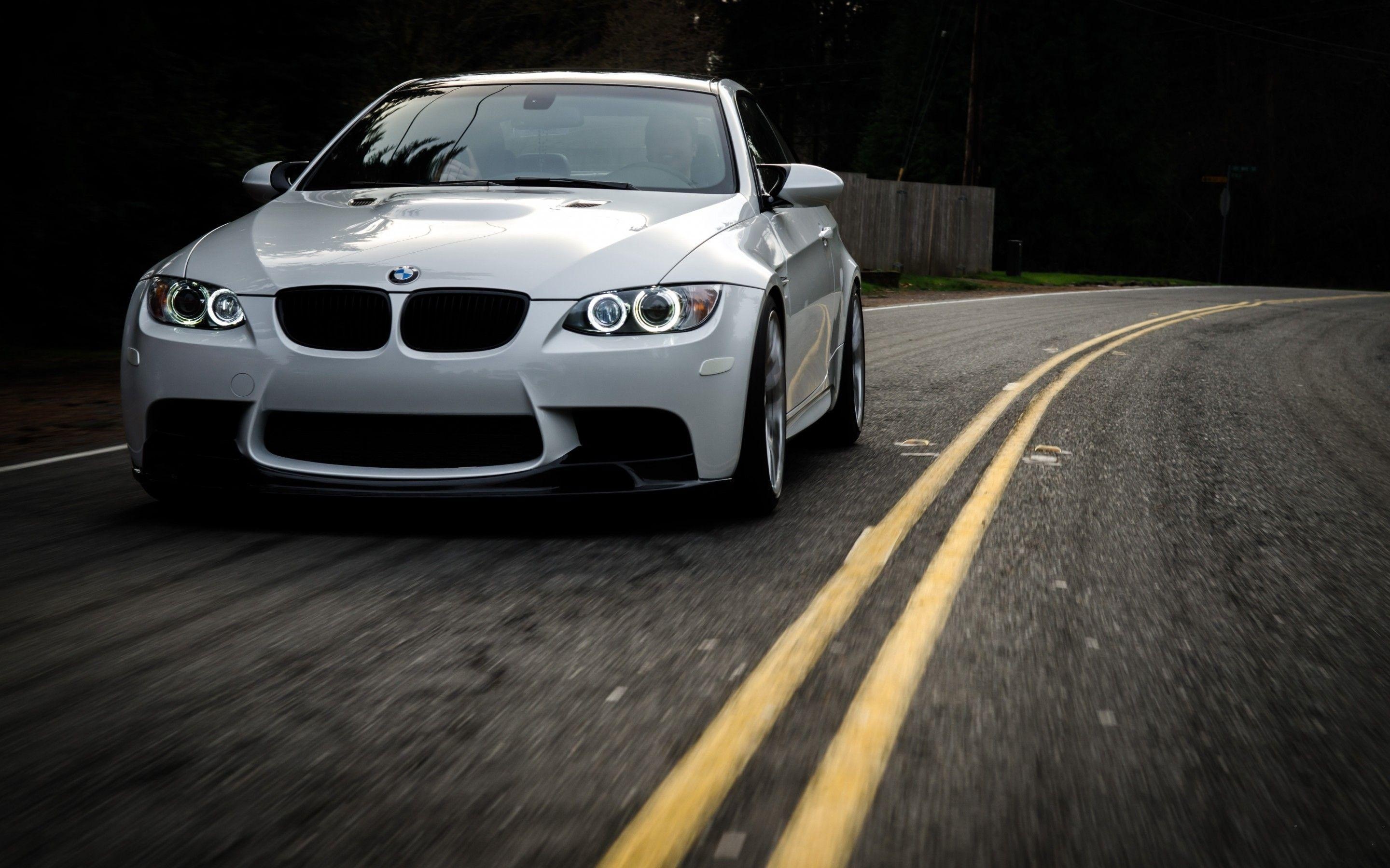 BMW M3, E92 generation, High-performance coupe, Exhilarating experience, 2880x1800 HD Desktop