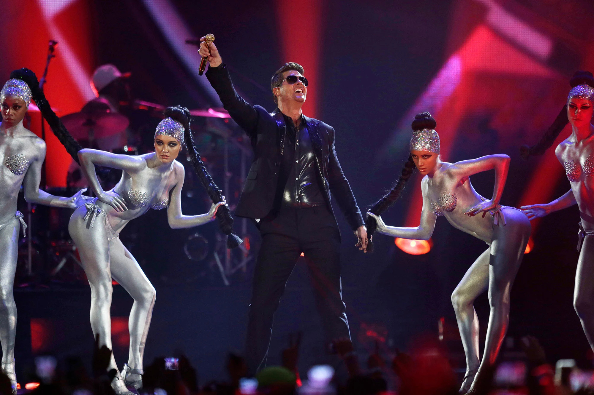 Robin Thicke, Blurred Lines, Controversies, Music industry, 2000x1340 HD Desktop
