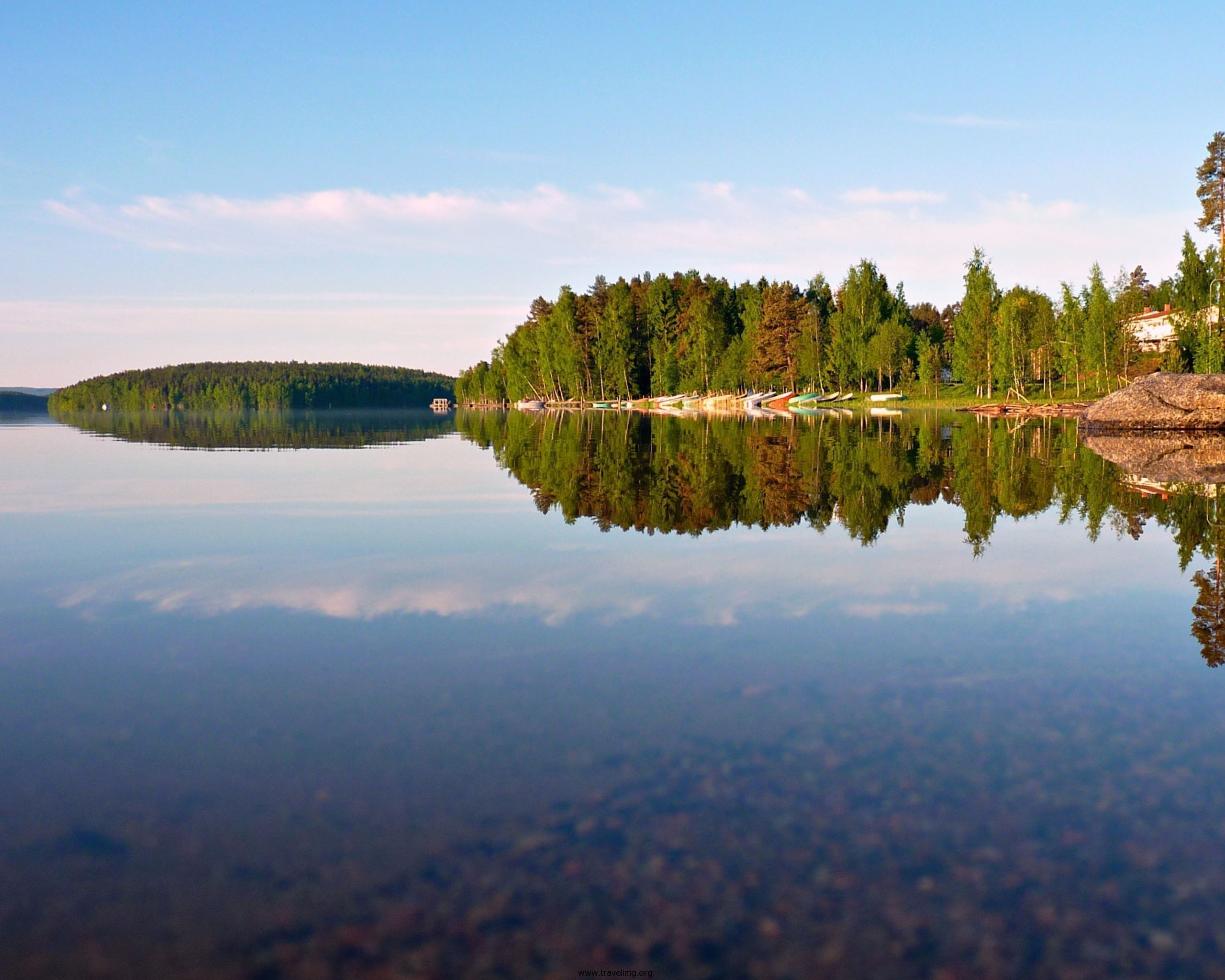 Finland: The country has more than 180,000 recorded lakes. 2560x2050 HD Wallpaper.