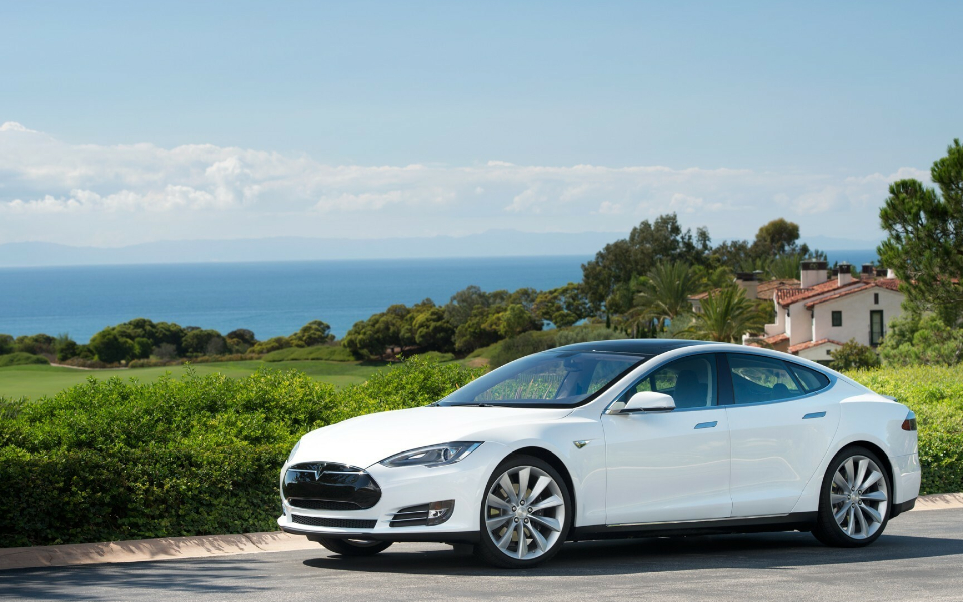 Tesla Model S: EV, The winner of the 2013 “World Green Car”. 1920x1200 HD Background.
