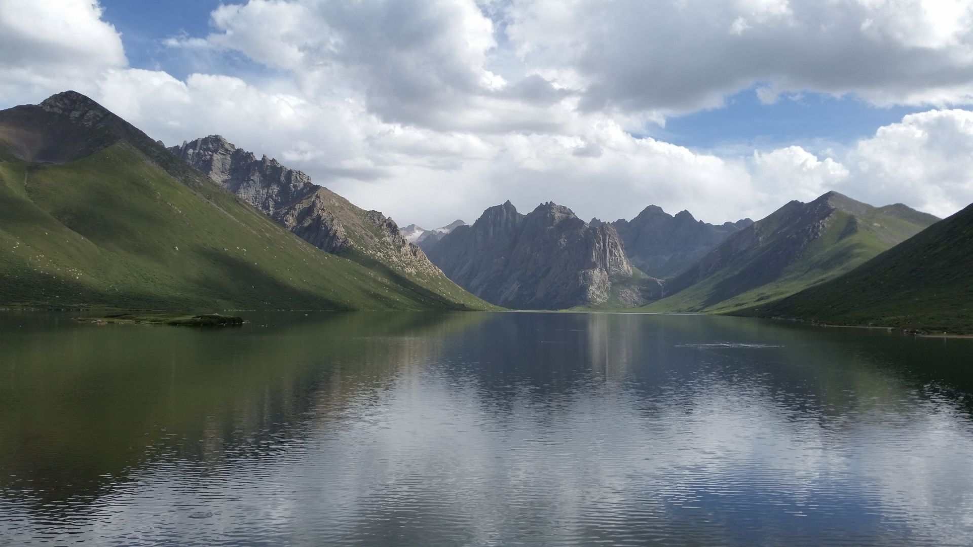Bayan Har Mountains, Nyenbo Yurtse journey, Alpine paradise, Tibetan grasslands, 1920x1080 Full HD Desktop