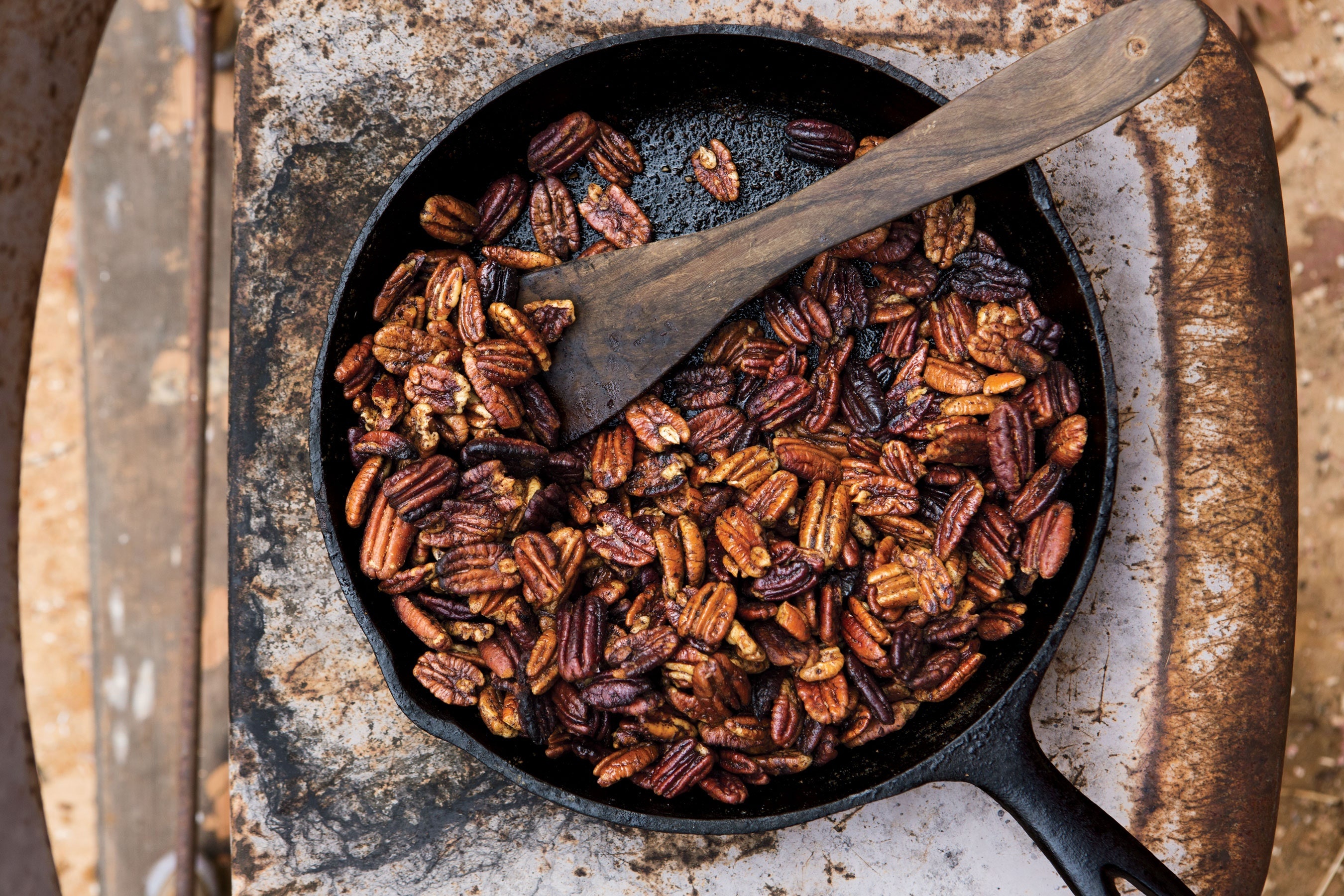 Pecans: The only major tree nut that grows naturally in North America. 2700x1800 HD Wallpaper.