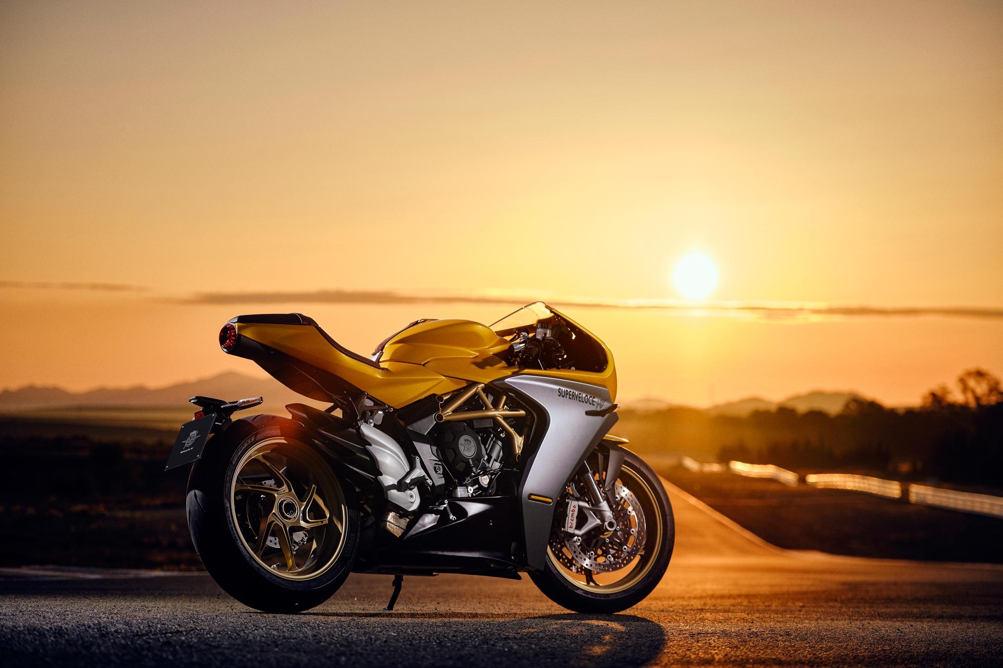 MV Agusta Superveloce, Ultimate guide, Beautifully crafted, Precision engineering, 2030x1350 HD Desktop