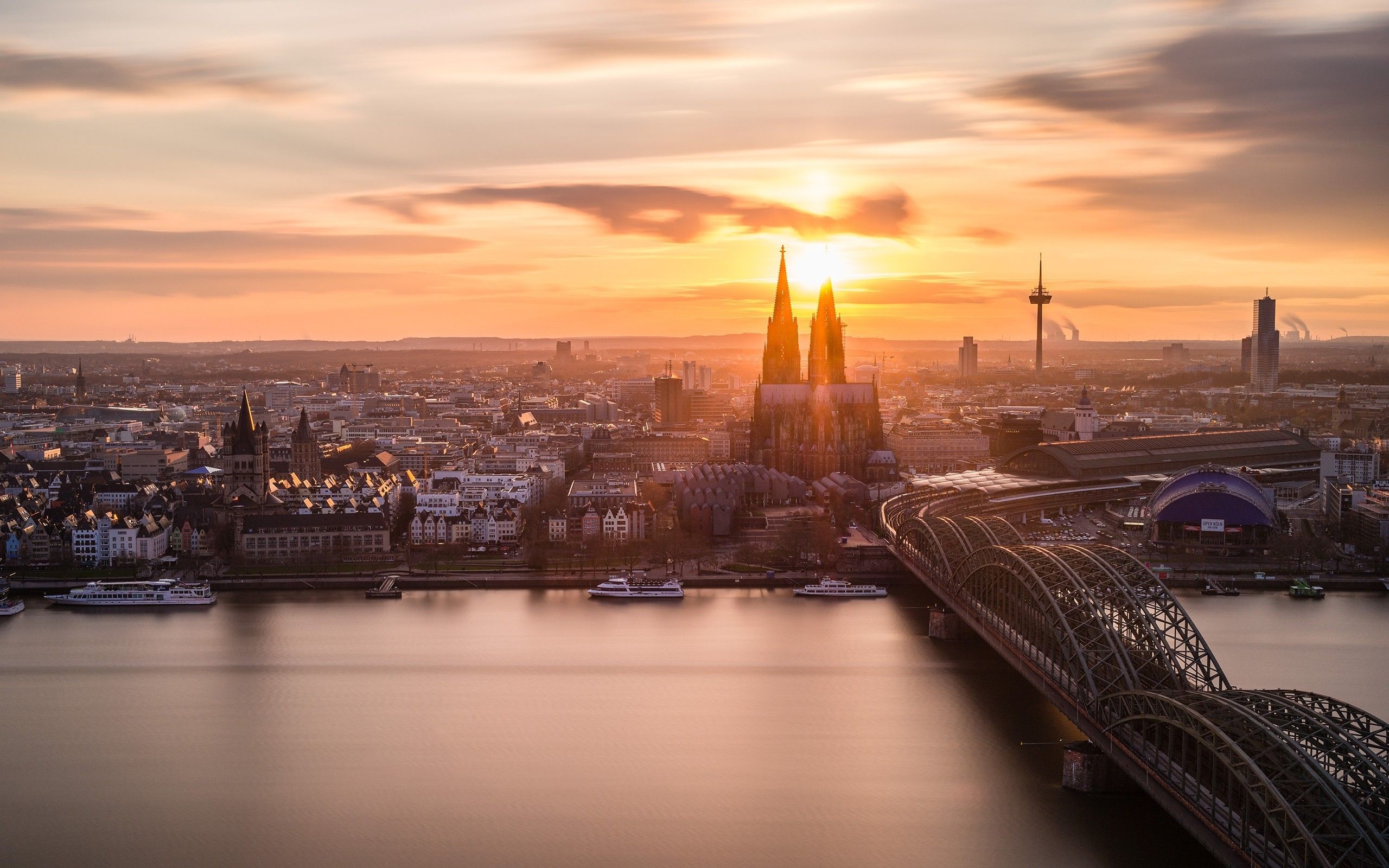 Rhine River, Cologne wallpapers, Historical city, Cultural heritage, 2560x1600 HD Desktop
