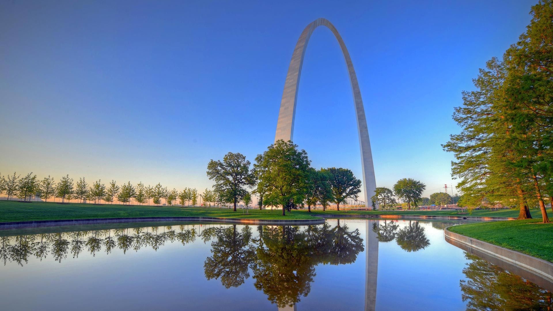 Missouri: Gateway Arch, The 21st largest state in the United States in terms of total area. 1920x1080 Full HD Background.