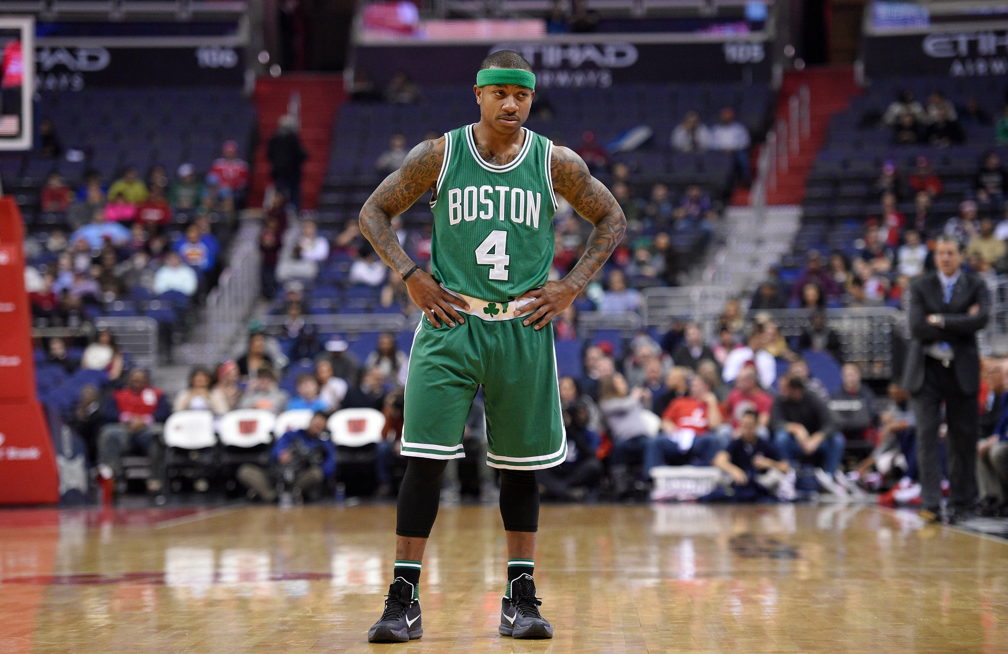 Isaiah Thomas, Diminutive all-star, Shoulders to stand on, New York Times, 2050x1330 HD Desktop
