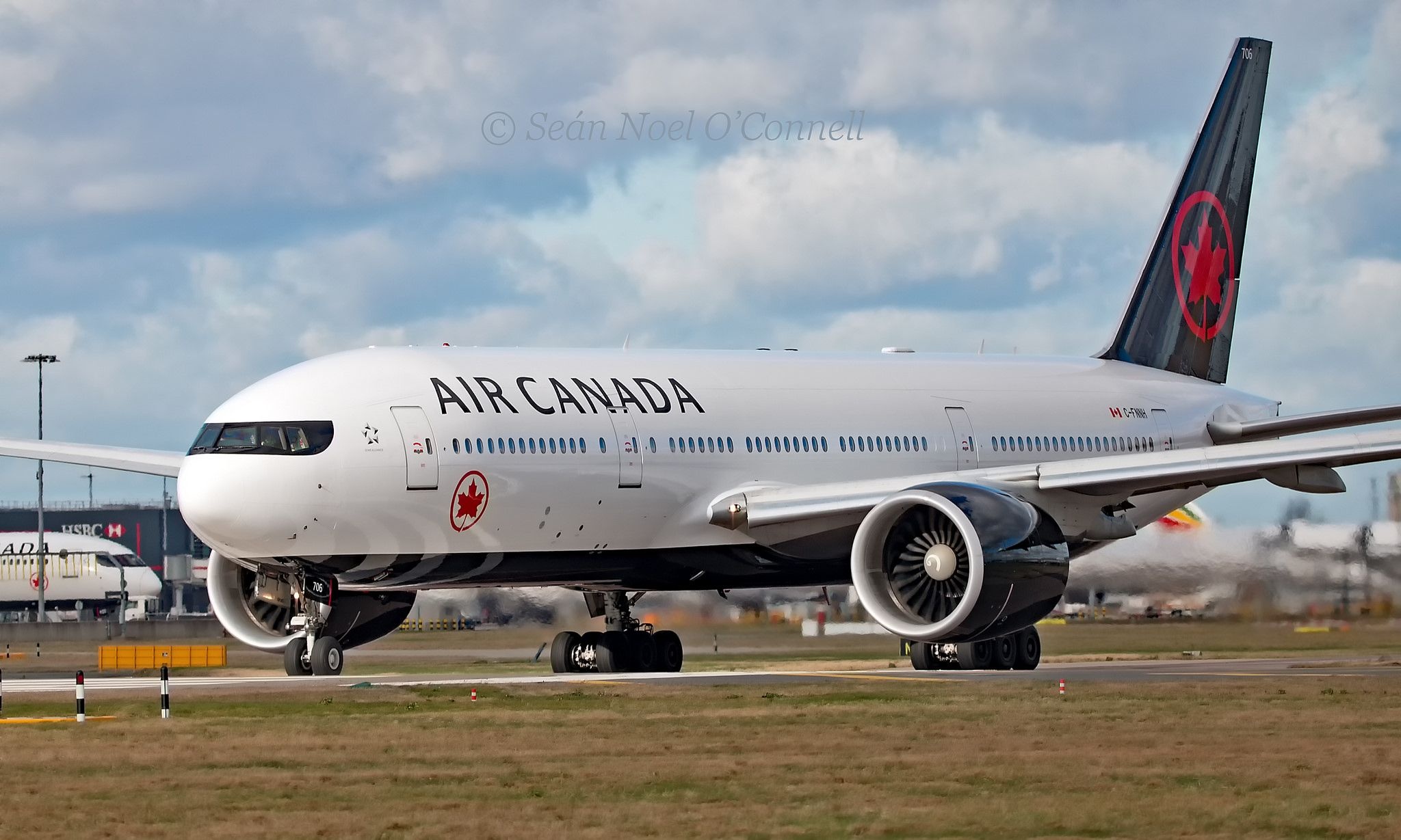 Air Canada Boeing 777, C-FNNH, LHR Canadian Airlines, 2050x1230 HD Desktop