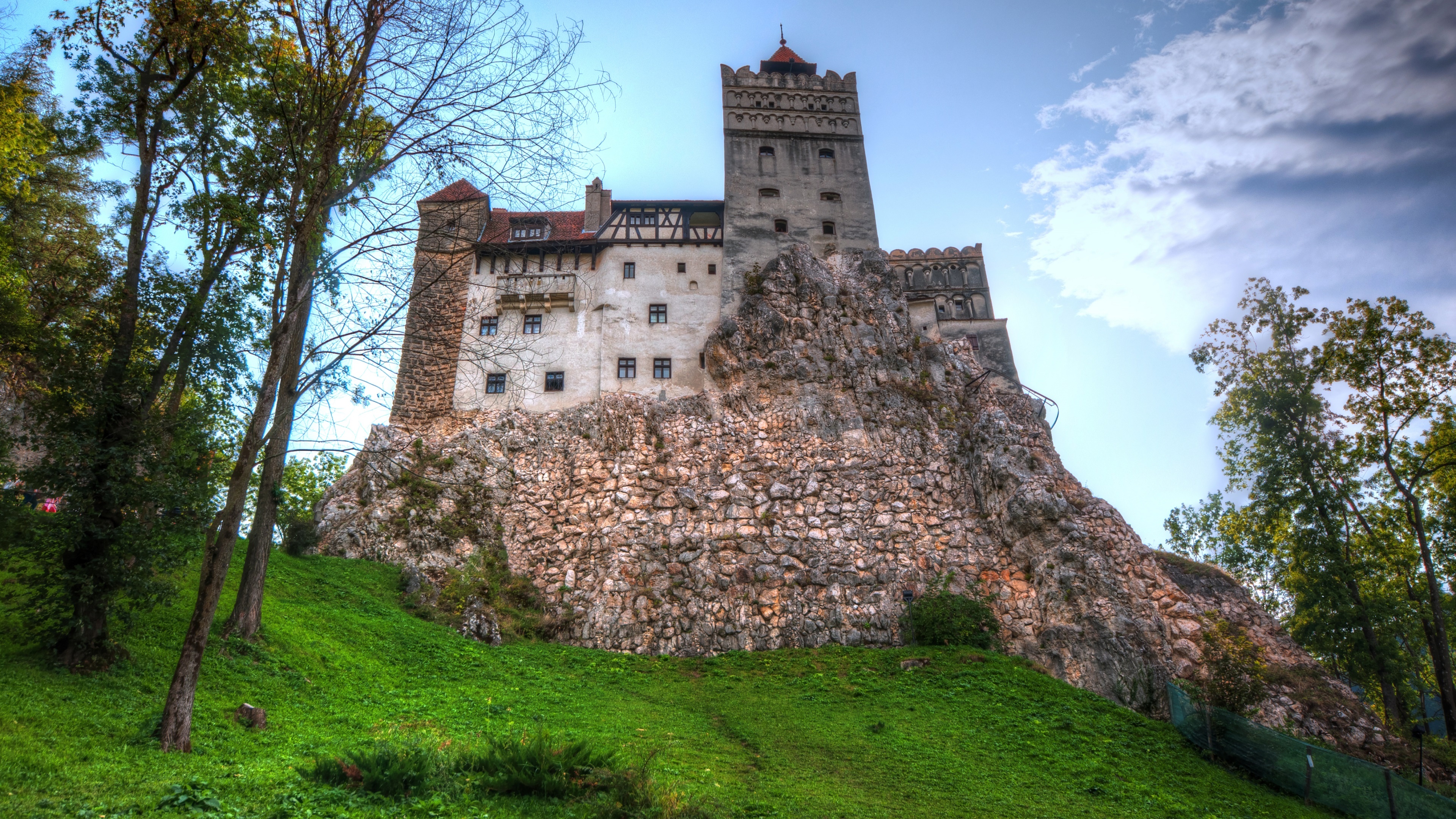 Bran Castle Transylvania, Gothic fortress, Dracula's legend, Iconic tourist attraction, 3840x2160 4K Desktop