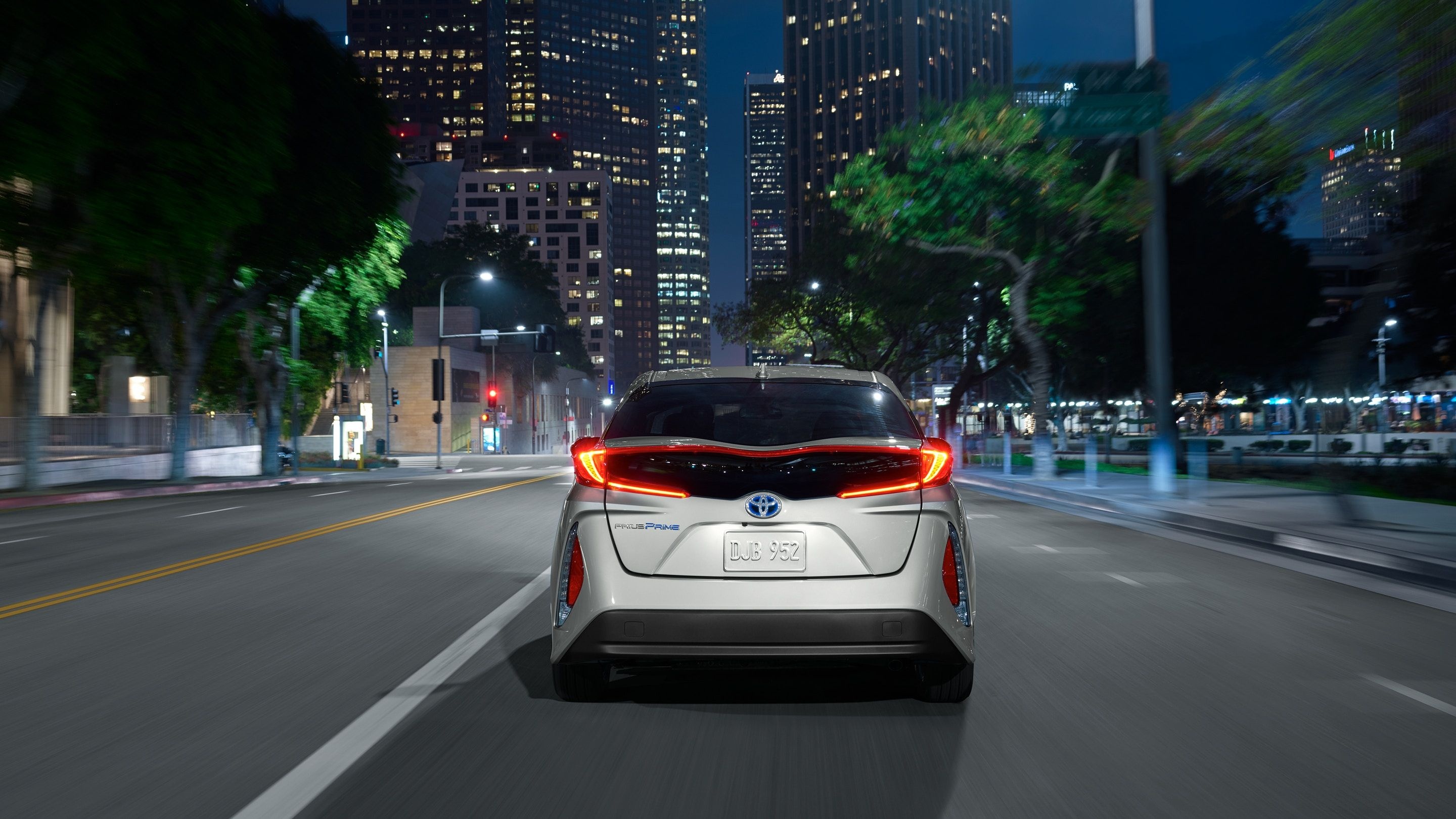 Toyota Prius Prime, Advanced hybrid technology, Fuel efficiency, Innovative design, 2880x1620 HD Desktop
