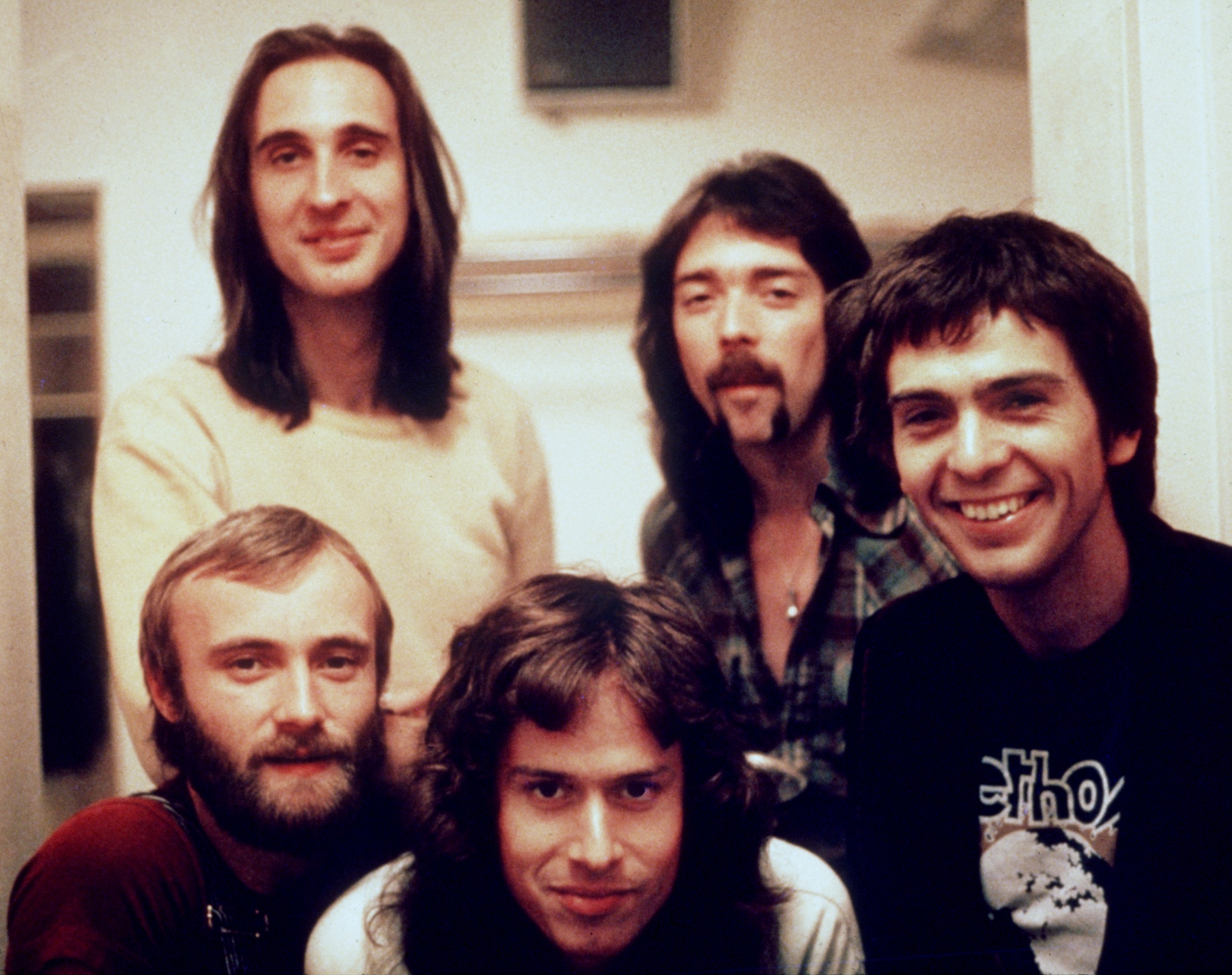 Генезис песня. Генезис группа. Genesis рок группа. Genesis группа 1970. Фил Коллинз группа Genesis.