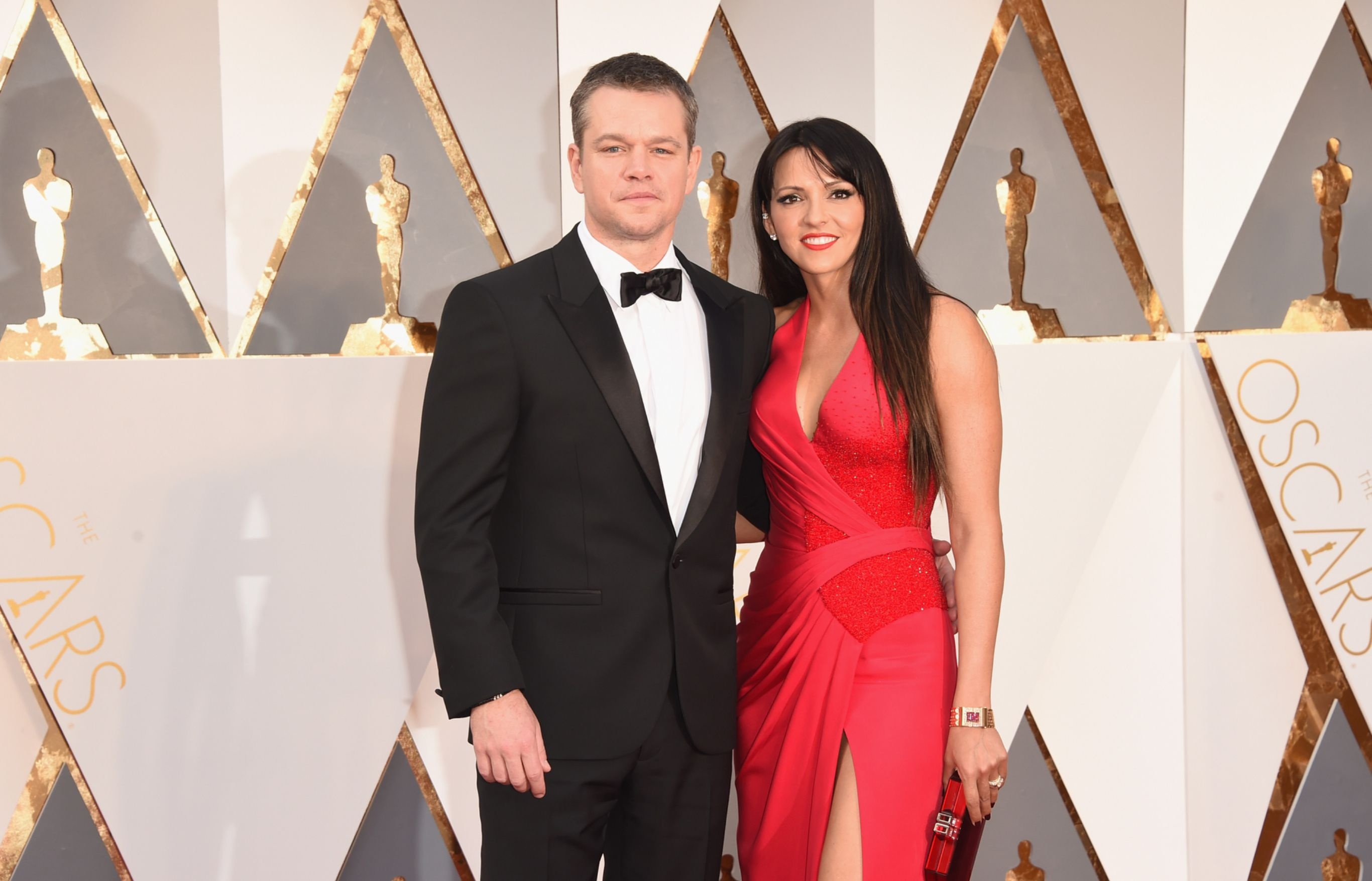 Matt Damon and Luciana Barroso, Matt Damon's stepdaughter, Deep dive into, Family, 2740x1760 HD Desktop