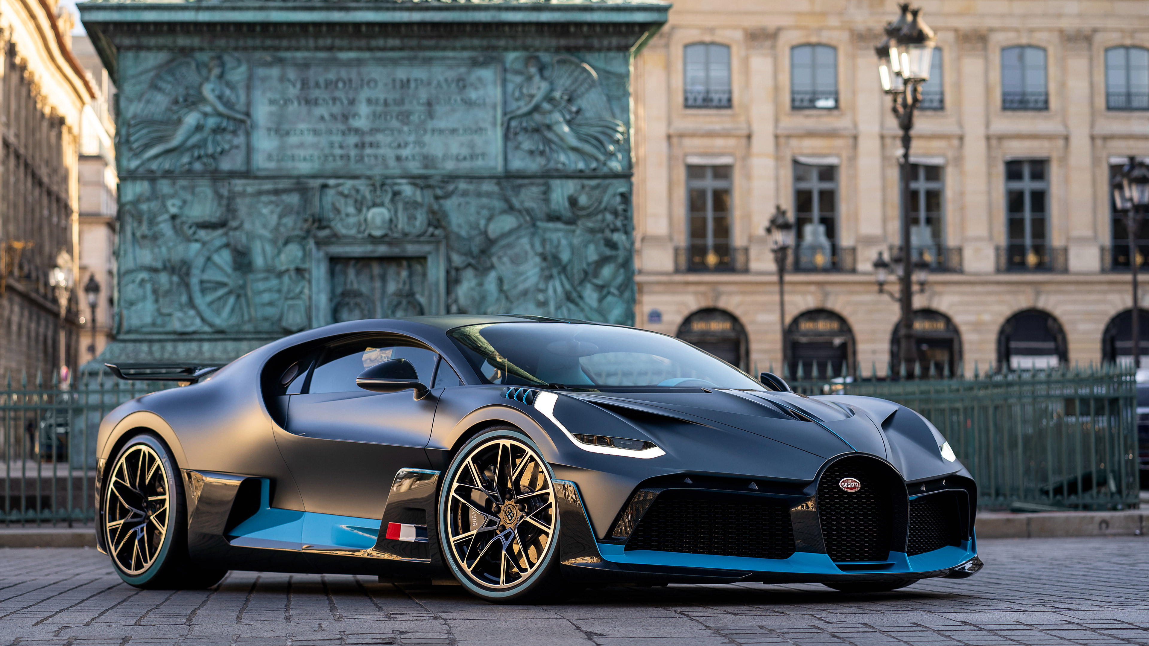 Bugatti Divo, Hypercar masterpiece, Unmatched speed and performance, Striking design, 3840x2160 4K Desktop