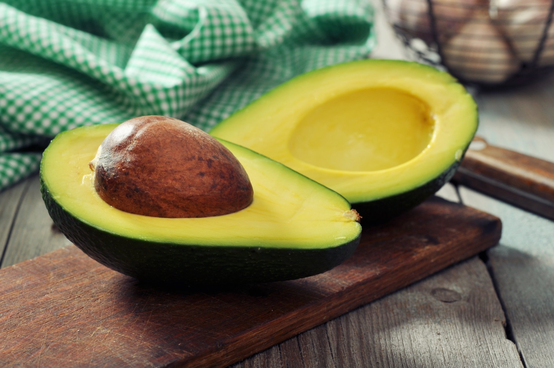 Avocado: Provides a substantial amount of monounsaturated fatty acids. 1920x1280 HD Wallpaper.